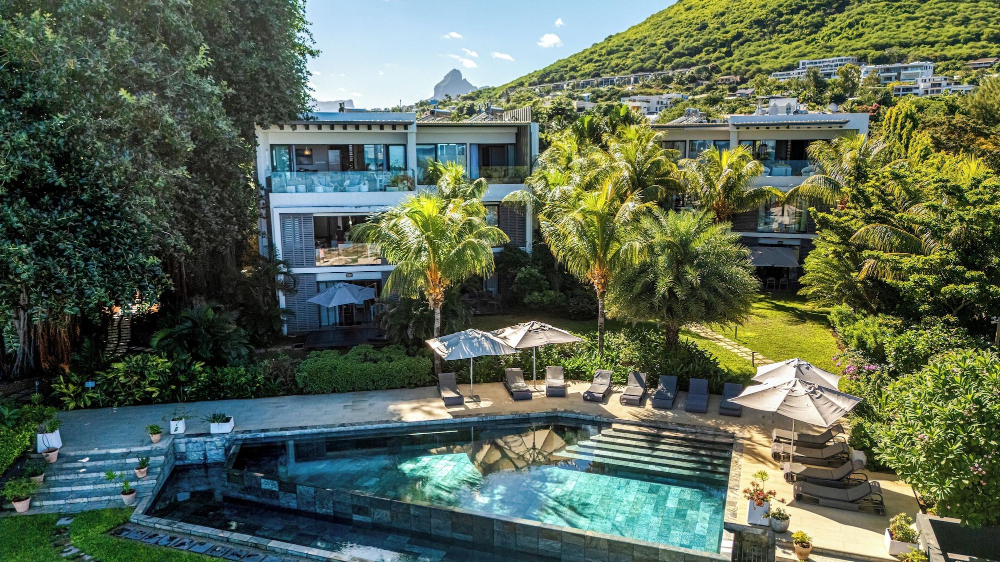 Varios Esplanade by Horizon Holidays
