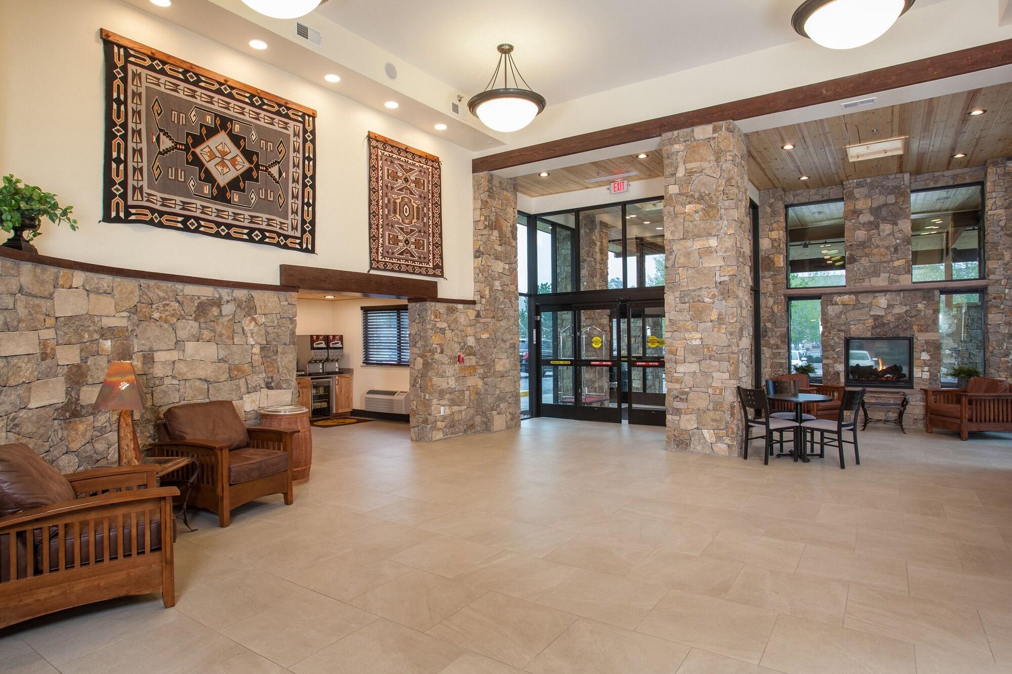 Vista Lobby Red Feather Lodge