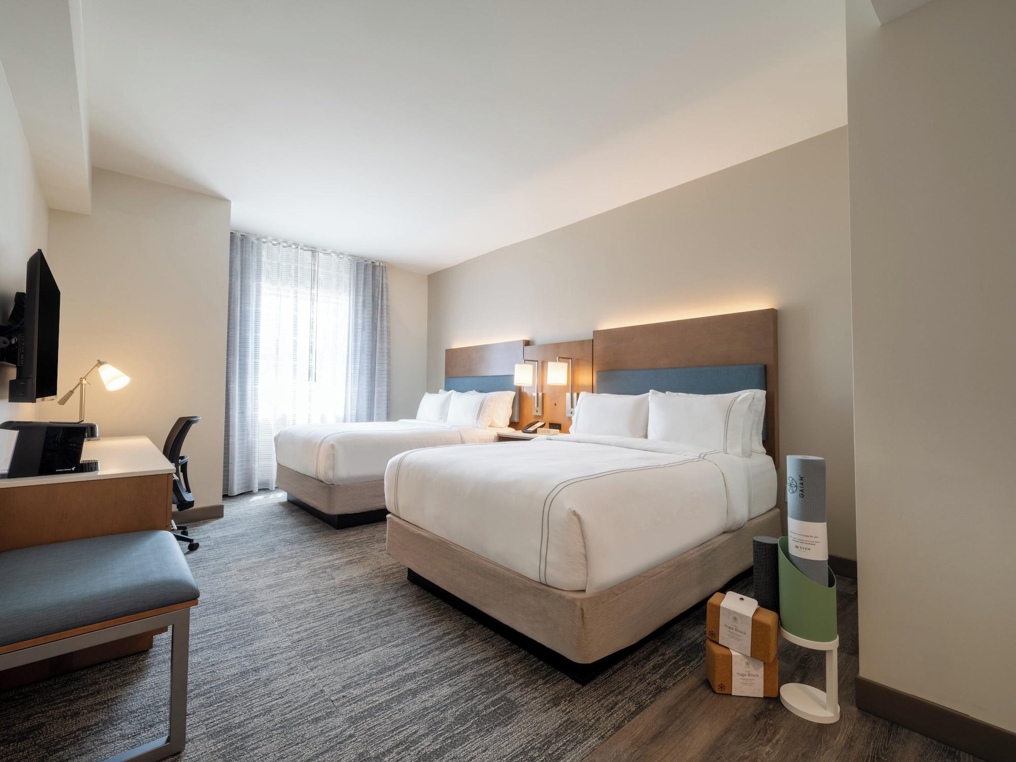 Habitación EVEN Hotel Miami - Doral Area, by IHG