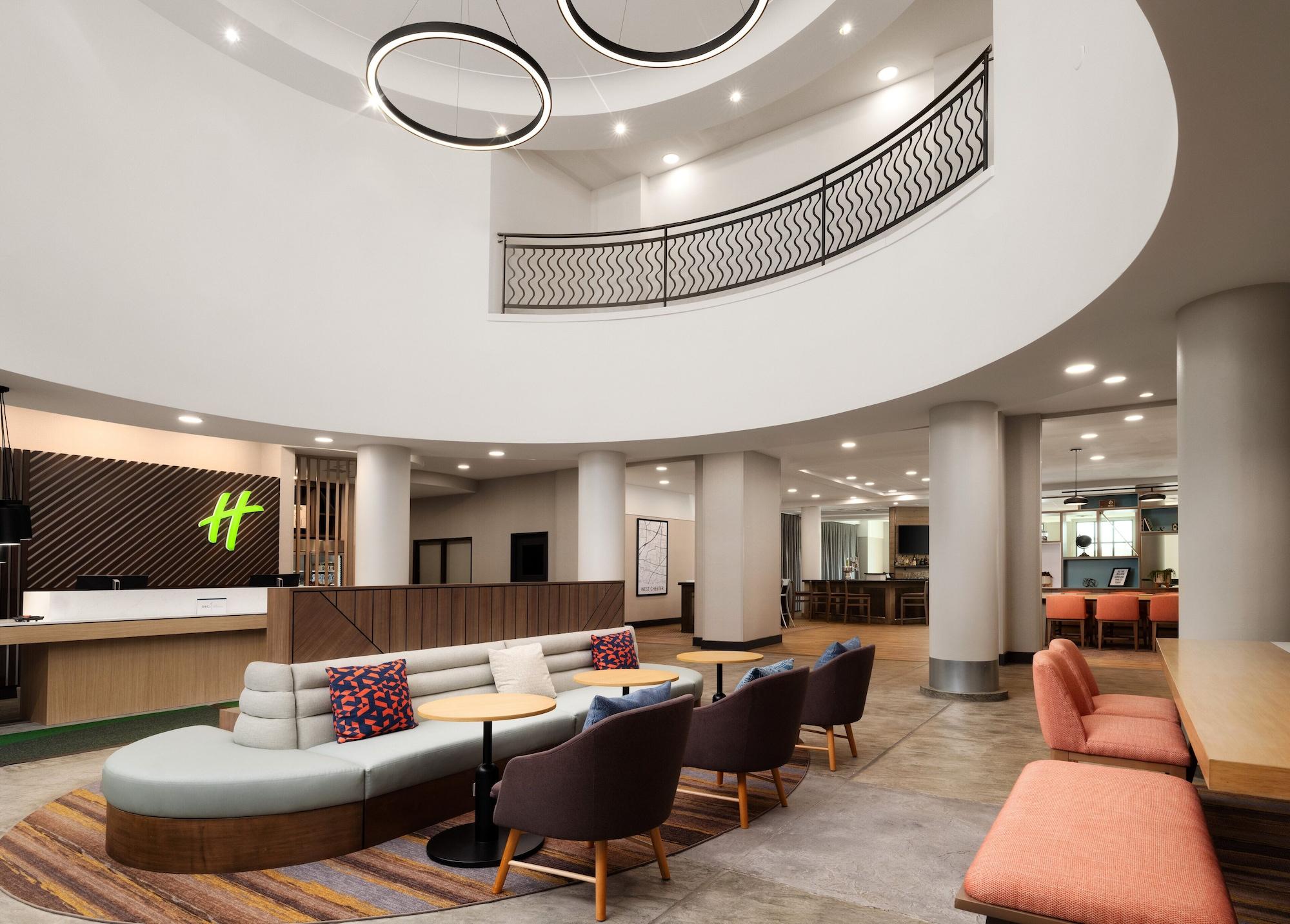 Vista Exterior Holiday Inn Cincinnati Liberty Way by IHG