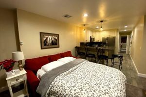 Alquiler Vacacional - Private Balcony Overlooking Washington St in Downtown Sonora