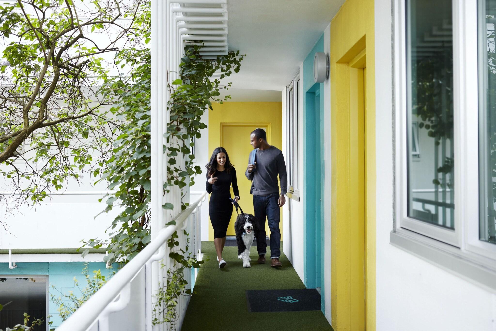 Vista Exterior The Burrard