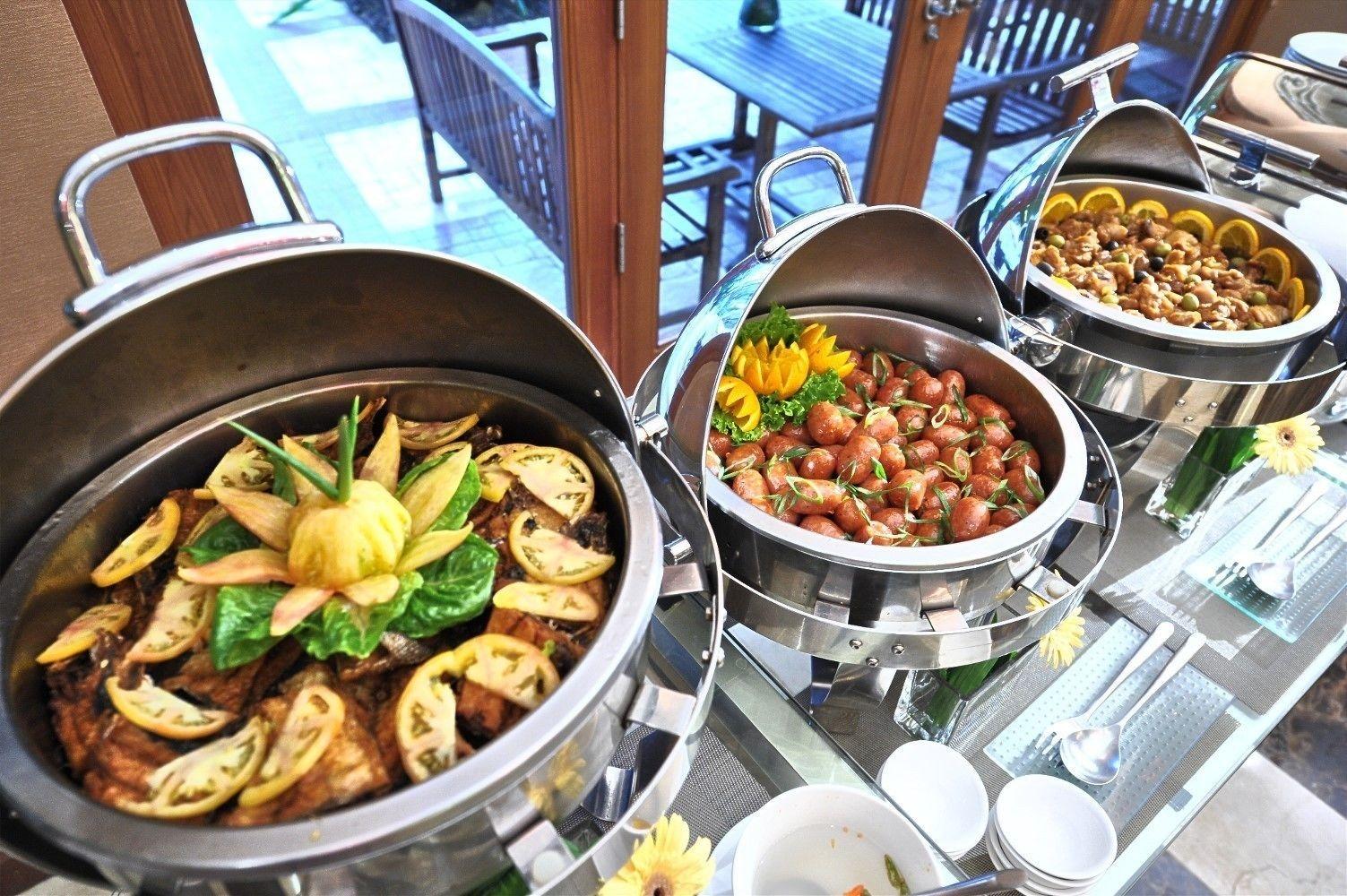 Restaurant The Avenue Plaza Hotel