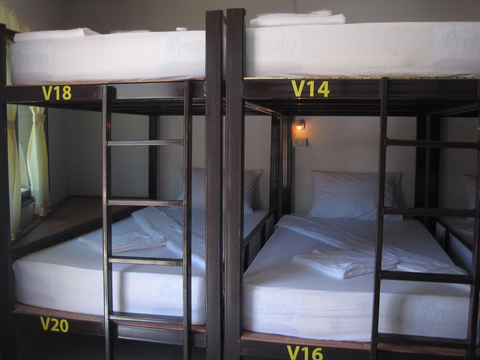 Habitación Mickey Hostel