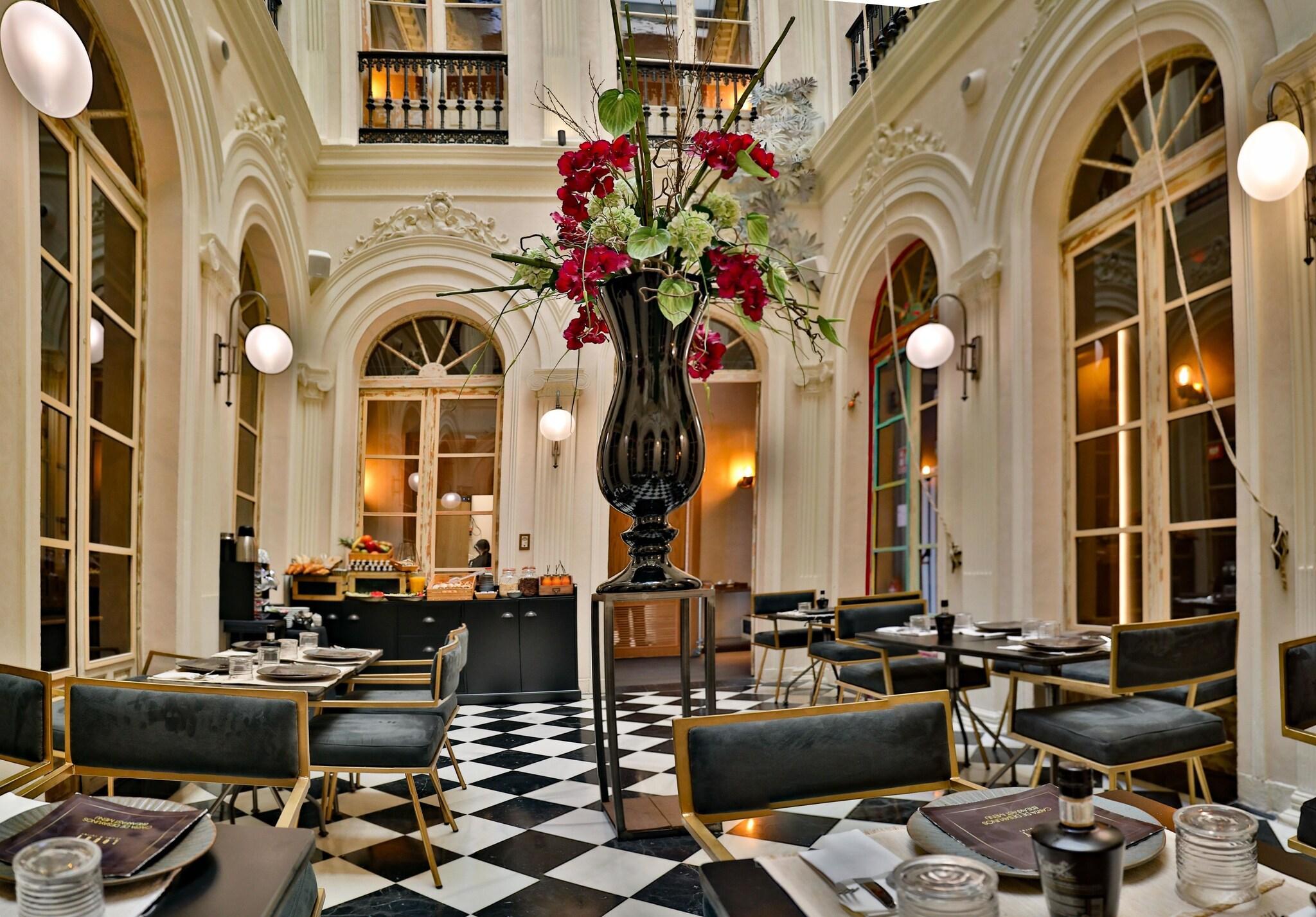 Vista Lobby Hotel Lobby