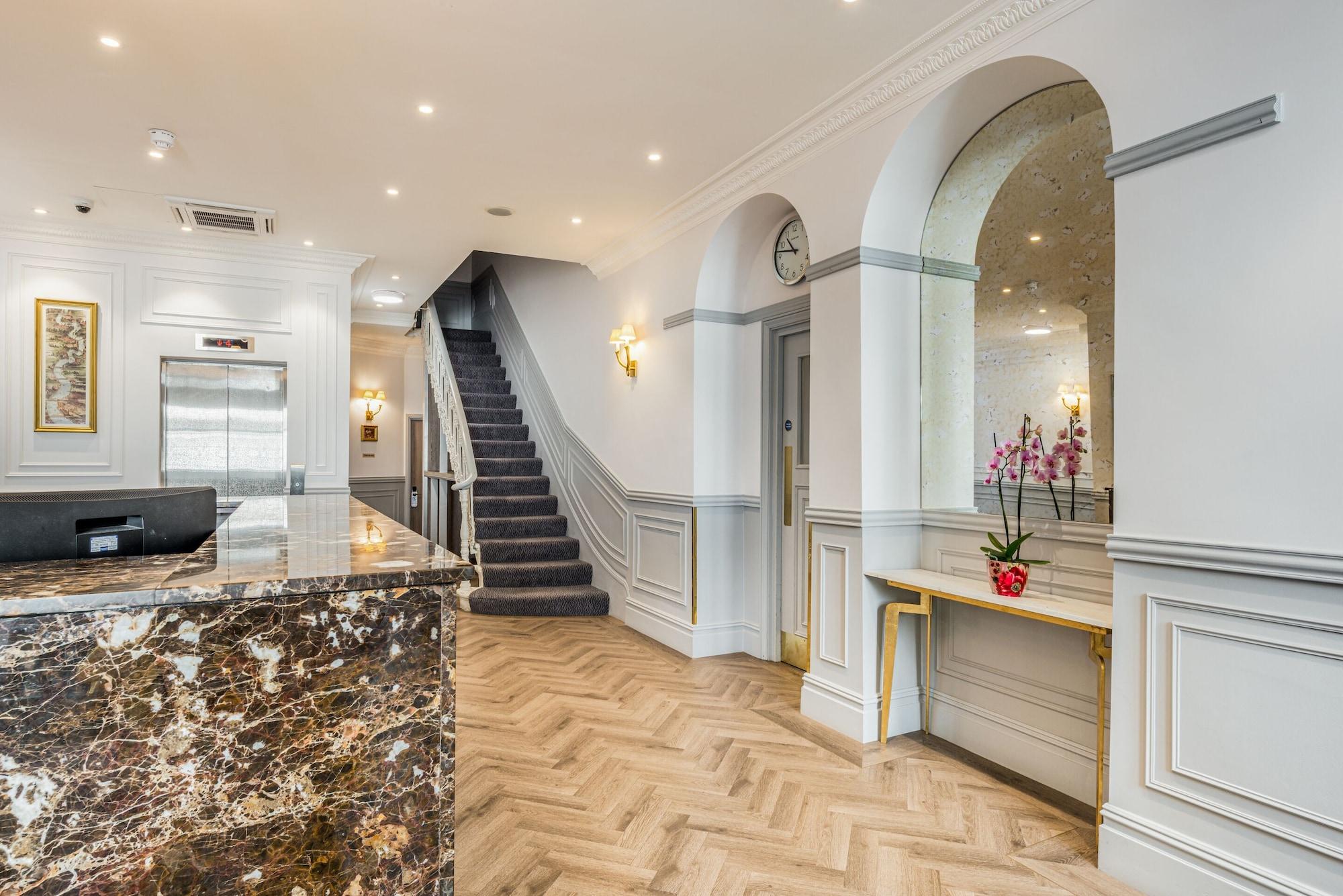 Vista Lobby The Princes Square Hotel