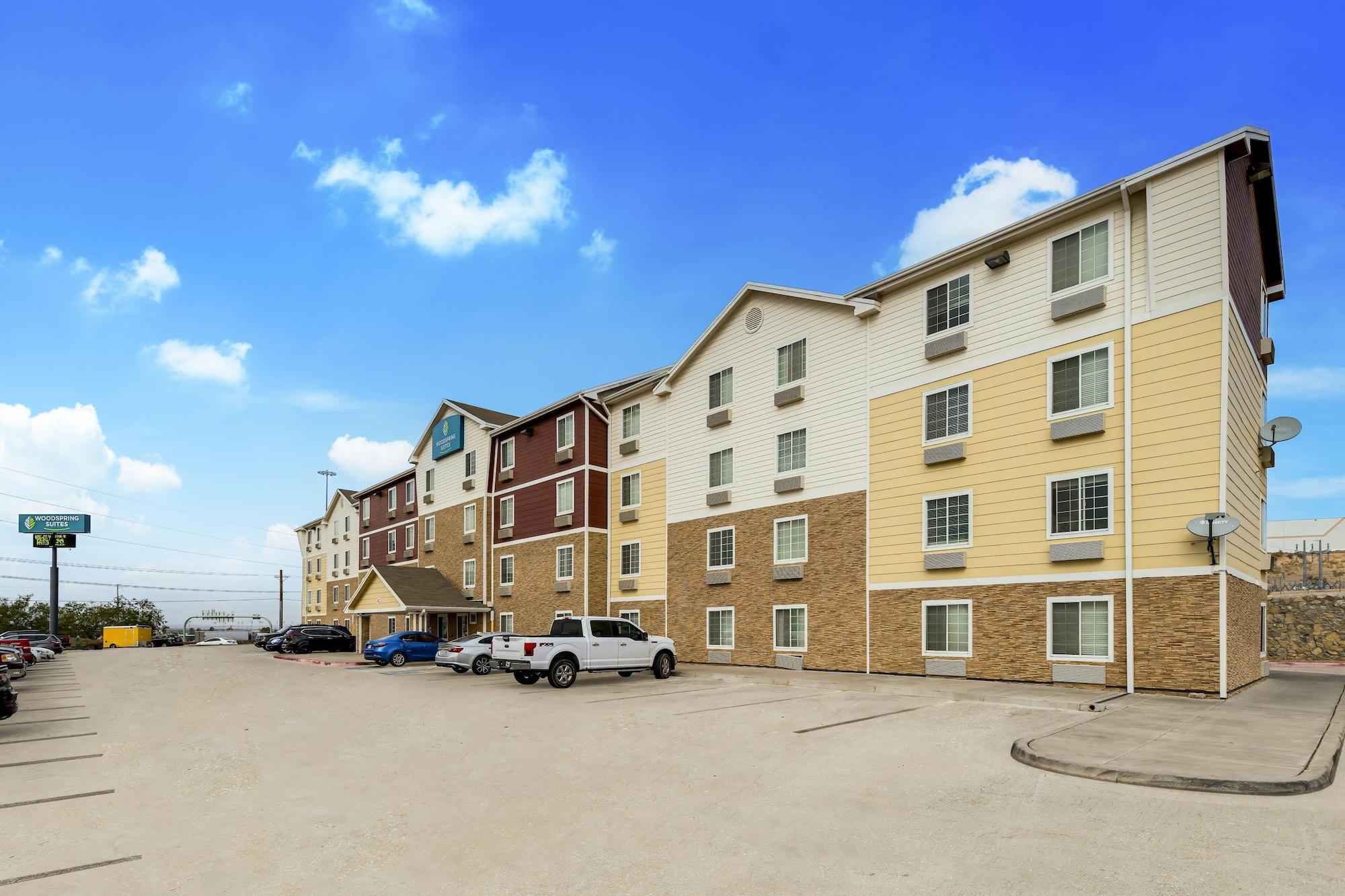 Vista Exterior WoodSpring Suites El Paso I-10 Southeast