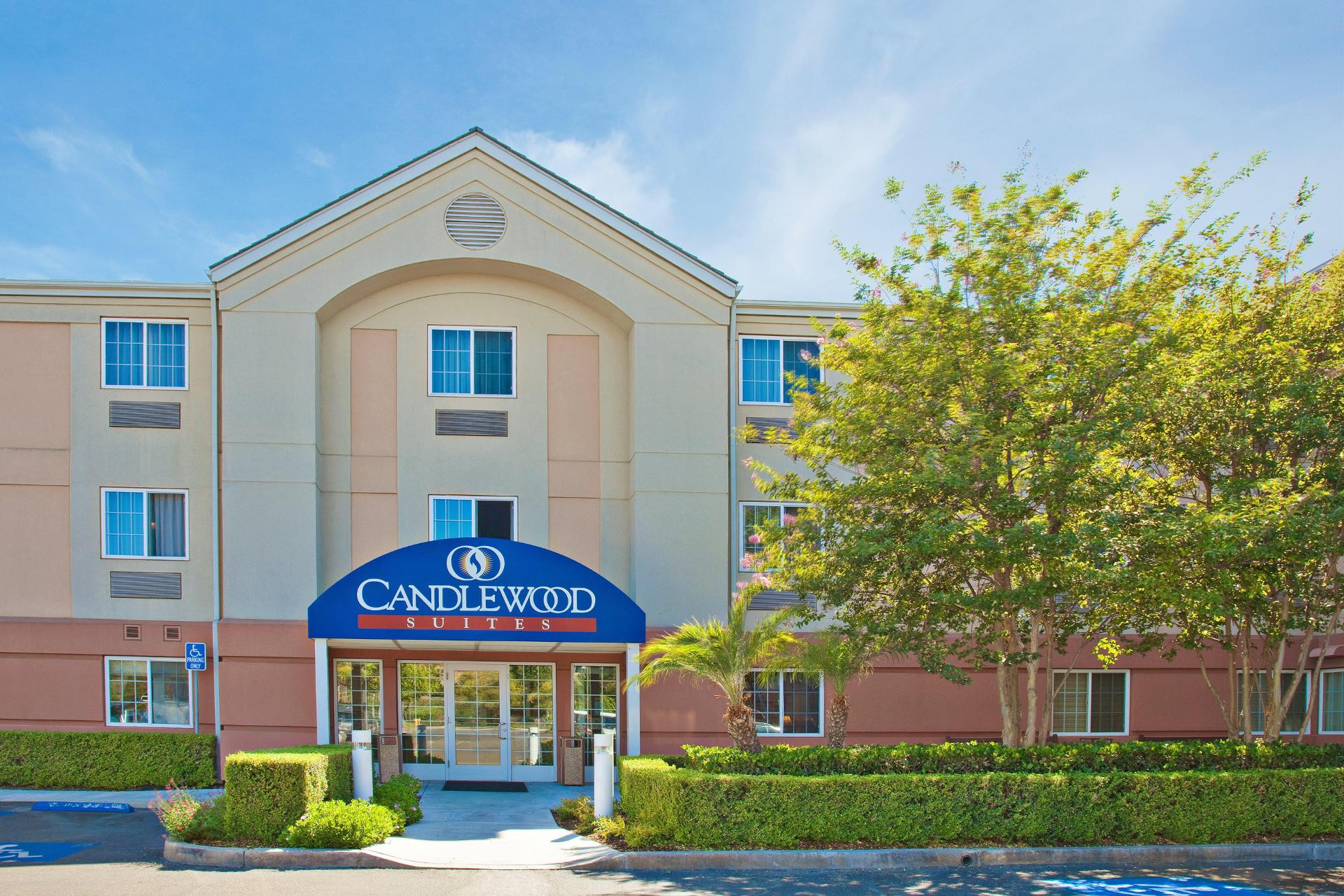 Vista Exterior Sonesta Simply Suites Irvine East Foothill