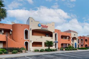 Alojamiento - SureStay Plus Hotel by Best Western The Villages