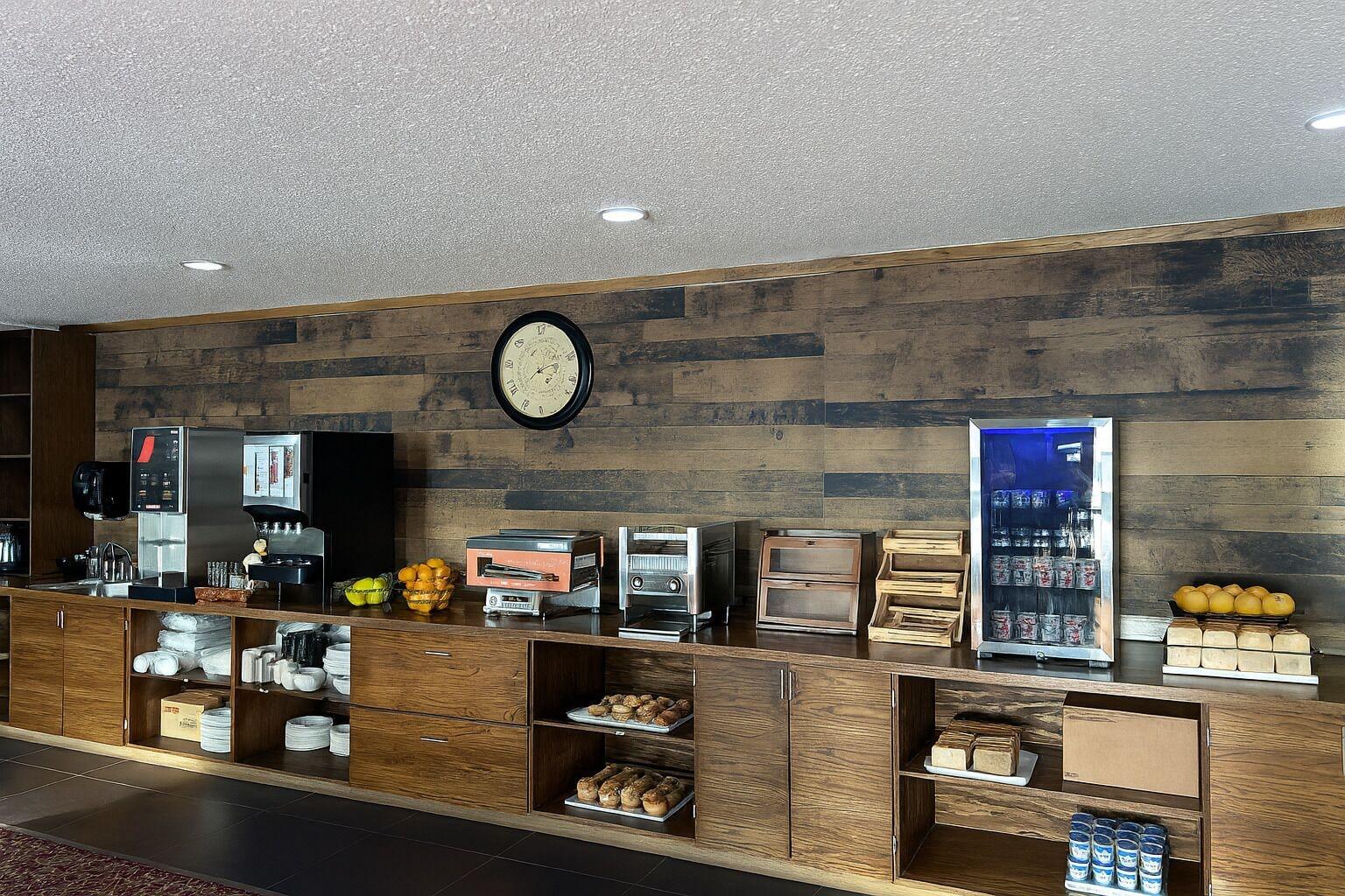 Restaurant Travelodge by Wyndham Valleyview AB