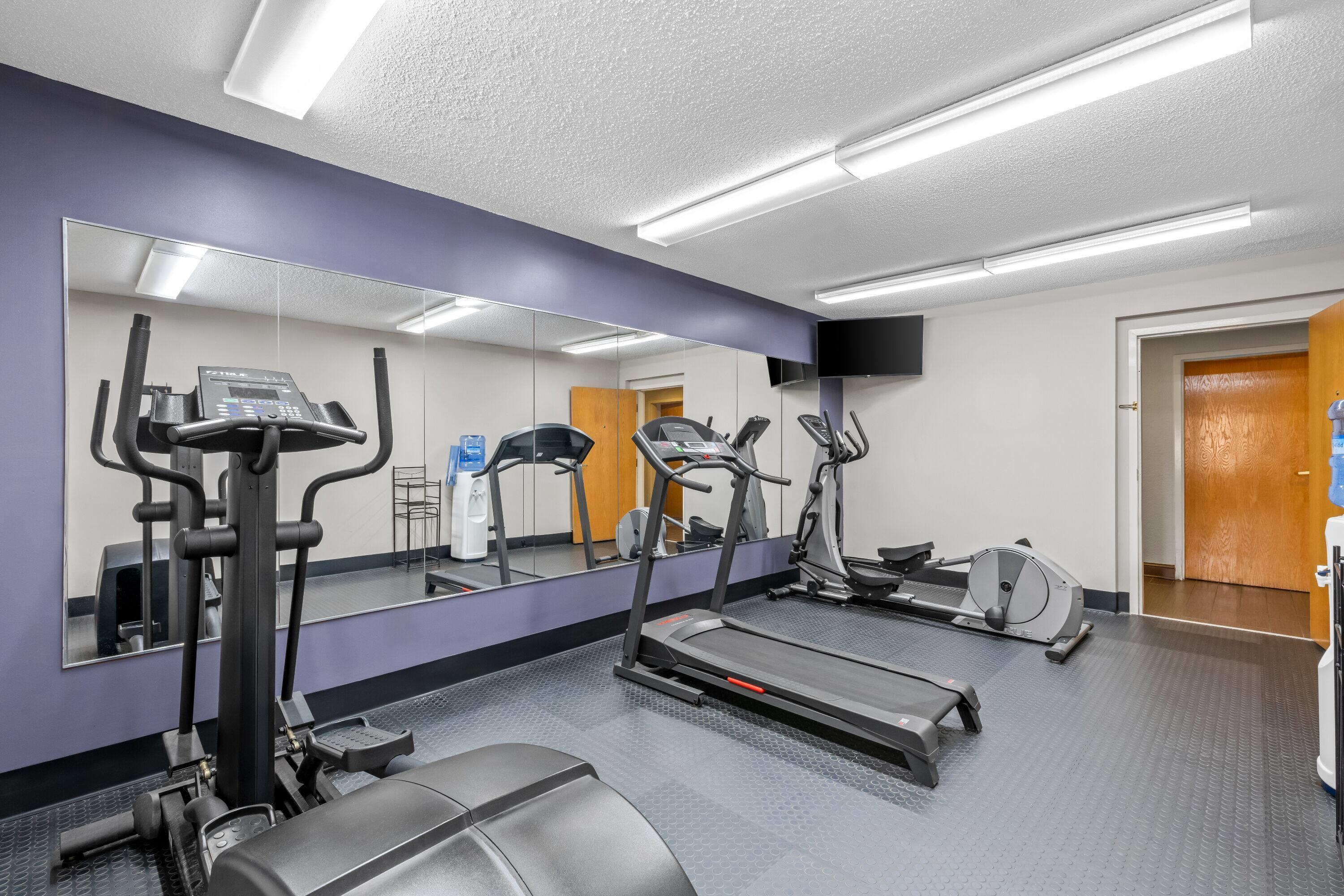 Gimnasio Microtel Inn & Suites by Wyndham Statesville
