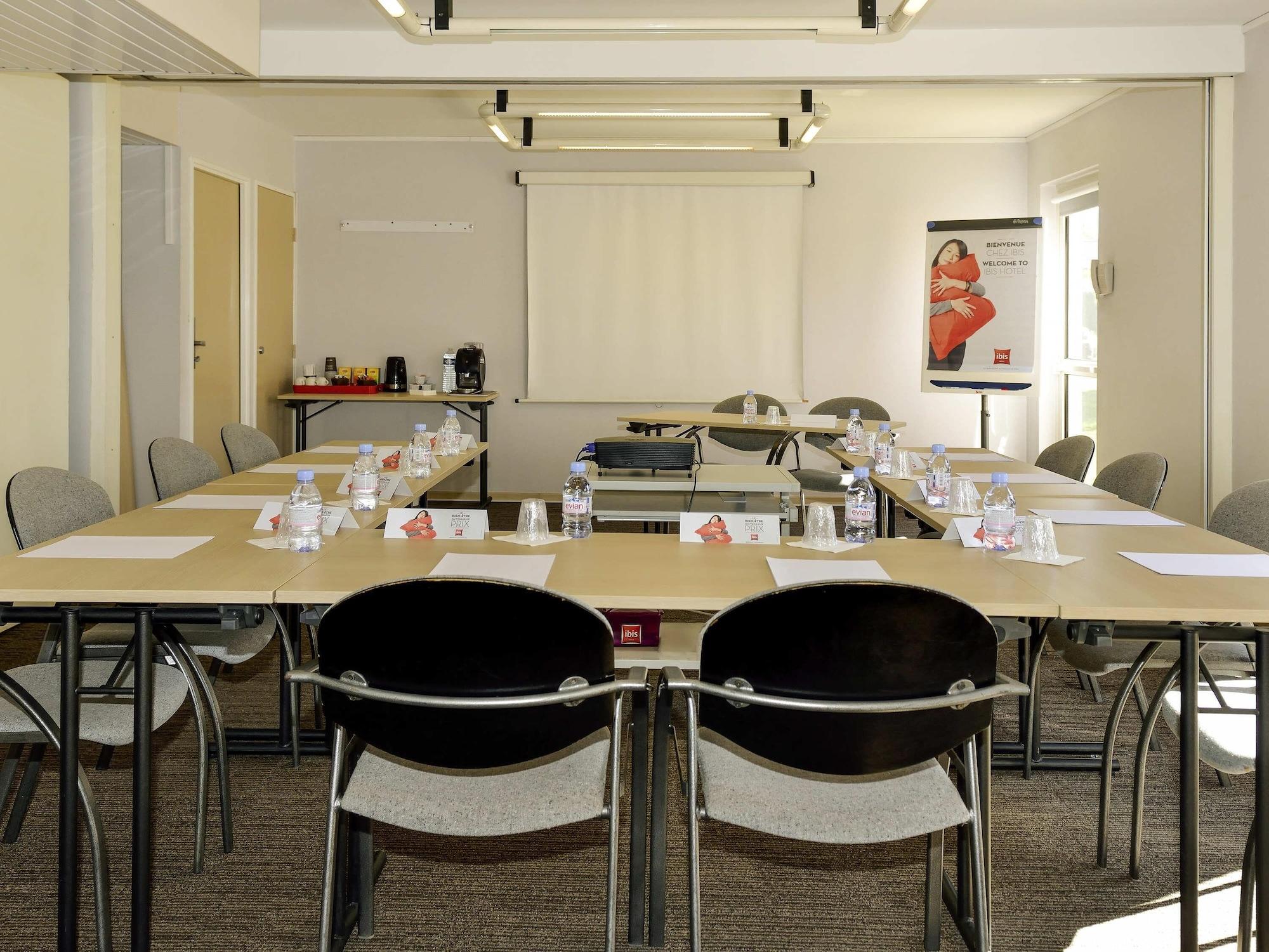Sala de Reuniones ibis Angouleme Nord