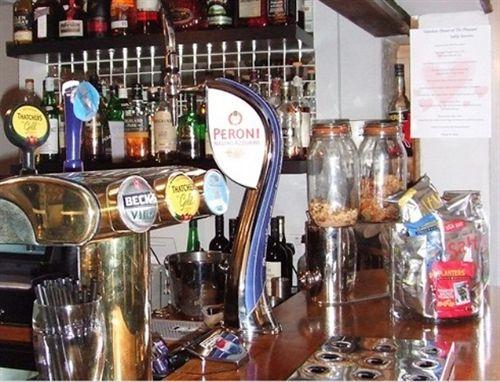 Bar/Salón Pheasant Inn