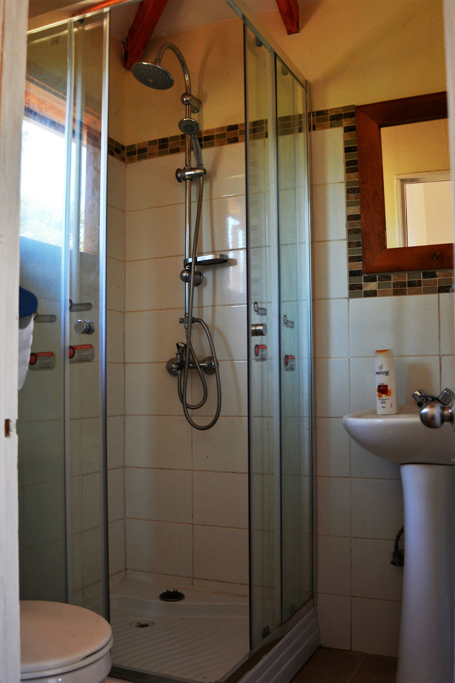 Baño Lodge de montaña a 55km de Santiago, Cordillera Cantillana
