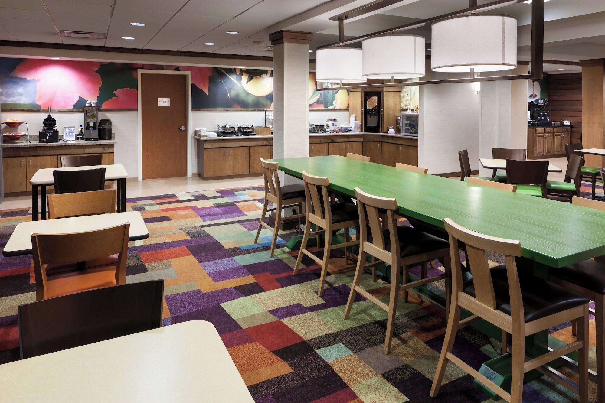 Restaurant Fairfield Inn & Suites Ruston
