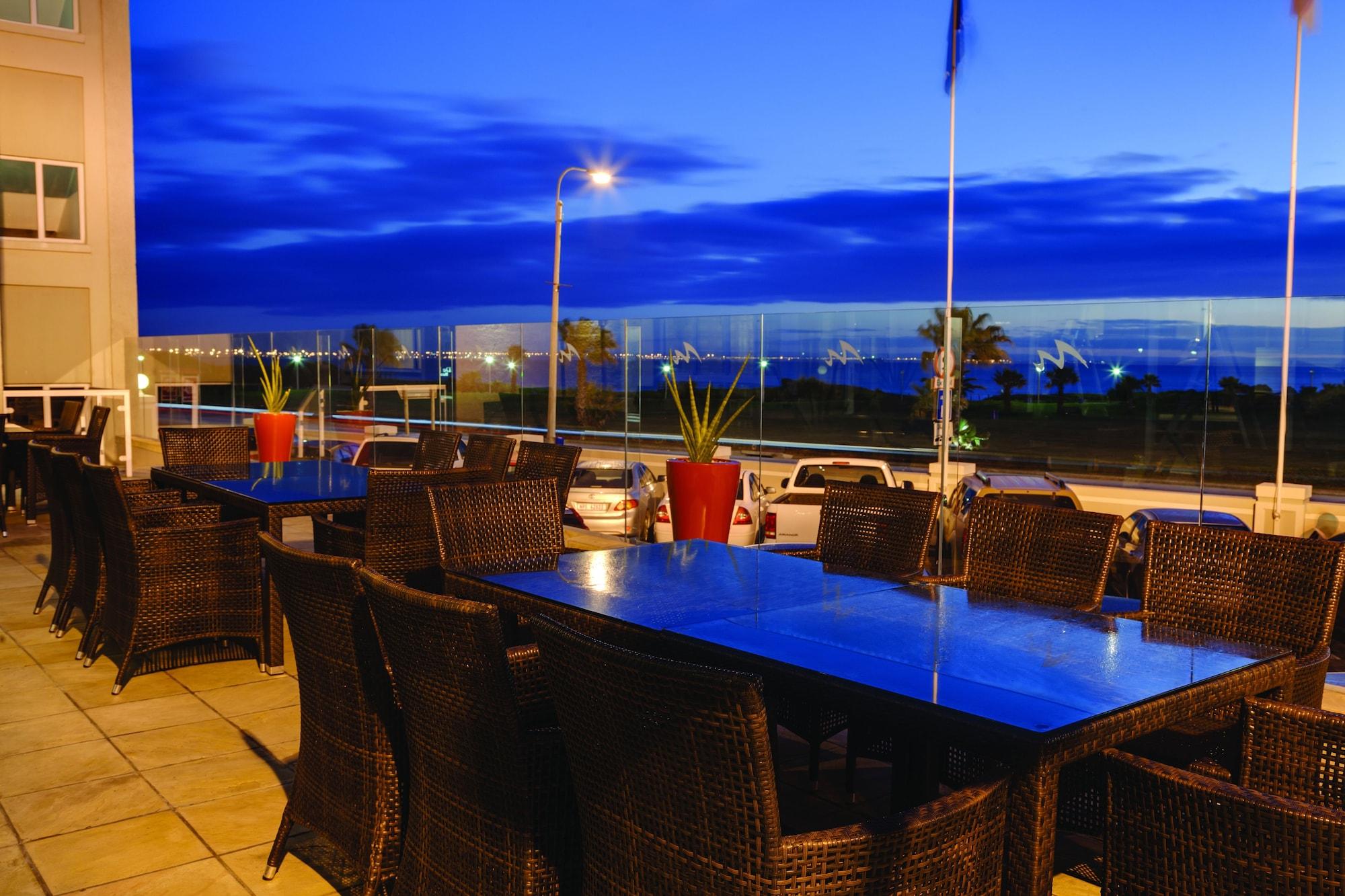 Vista Exterior Southern Sun The Marine