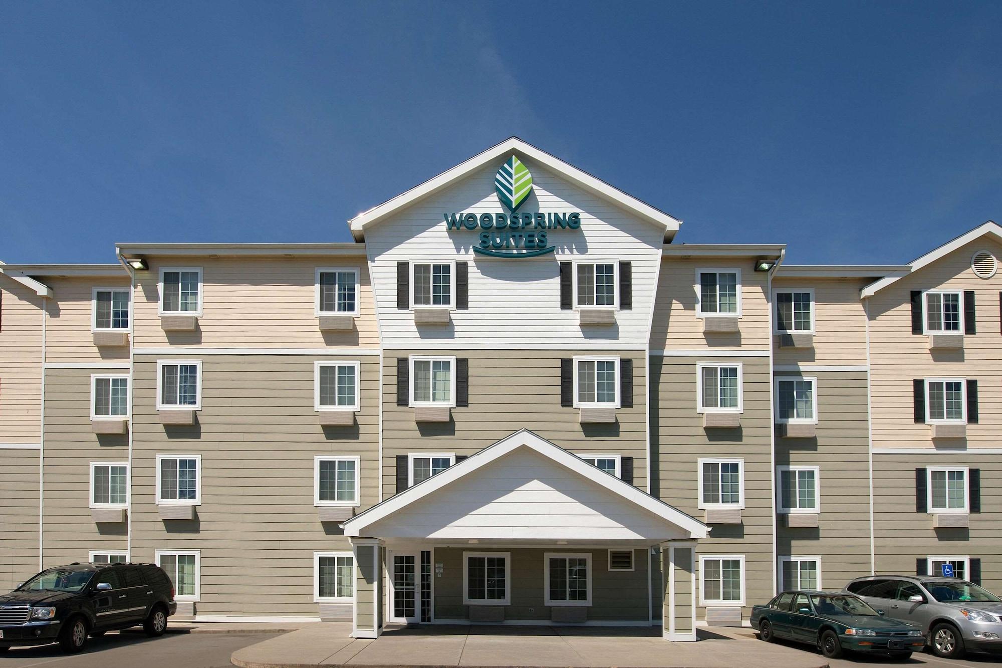 Varios WoodSpring Suites Junction City