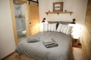 Alquiler Vacacional - Chalet La Trafolée : summer in the mountain pastures, winter next to the slopes.