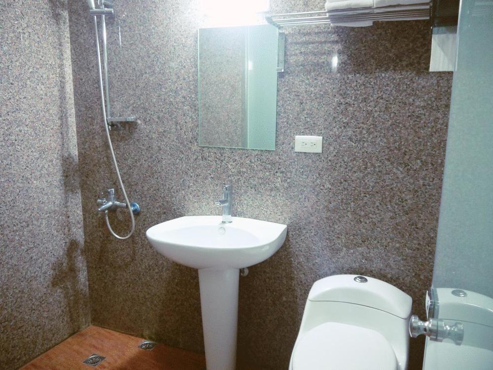 Equipamiento de Habitación E Moon Hotel