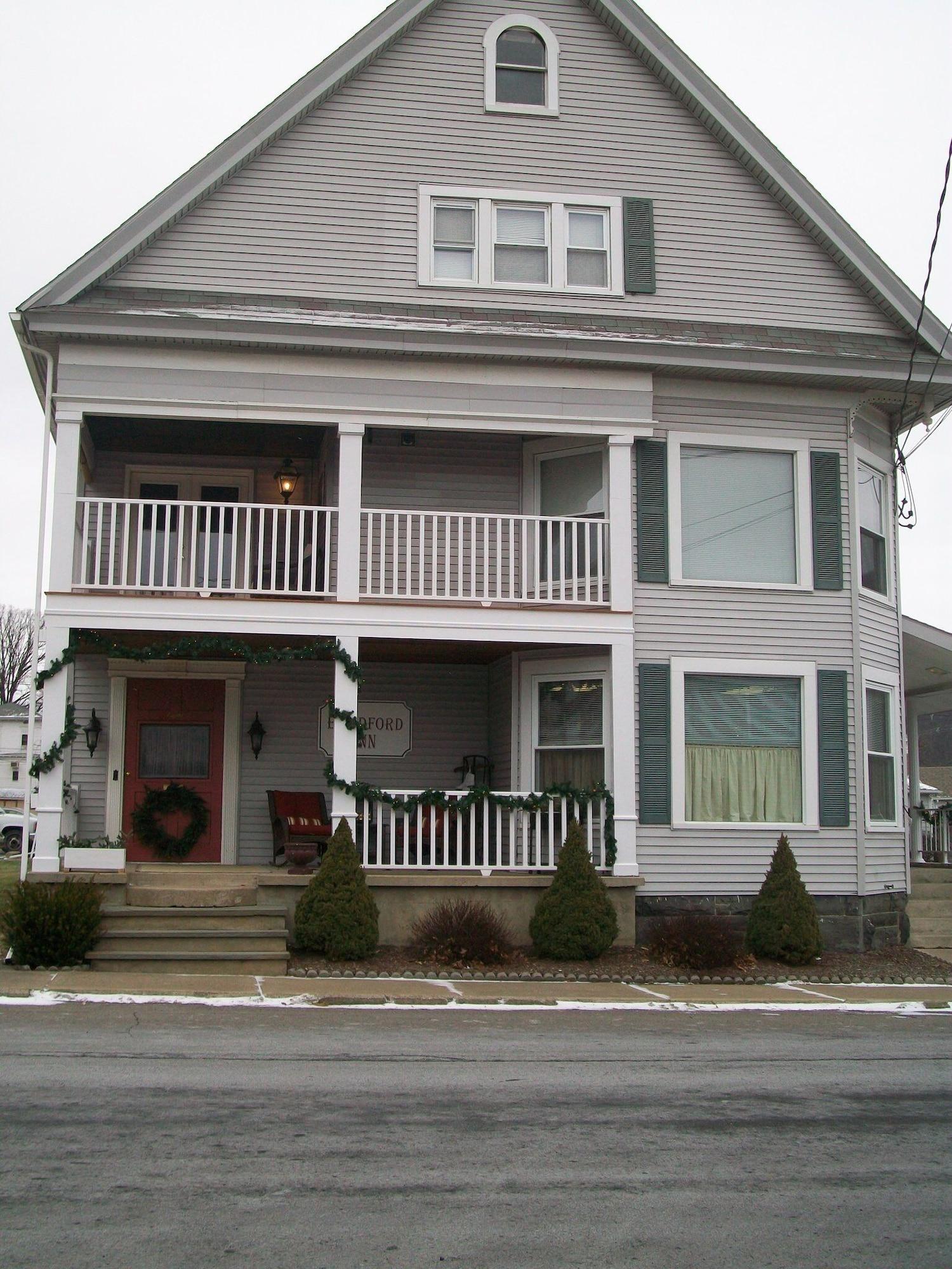 Vista Exterior The Bradford Inn