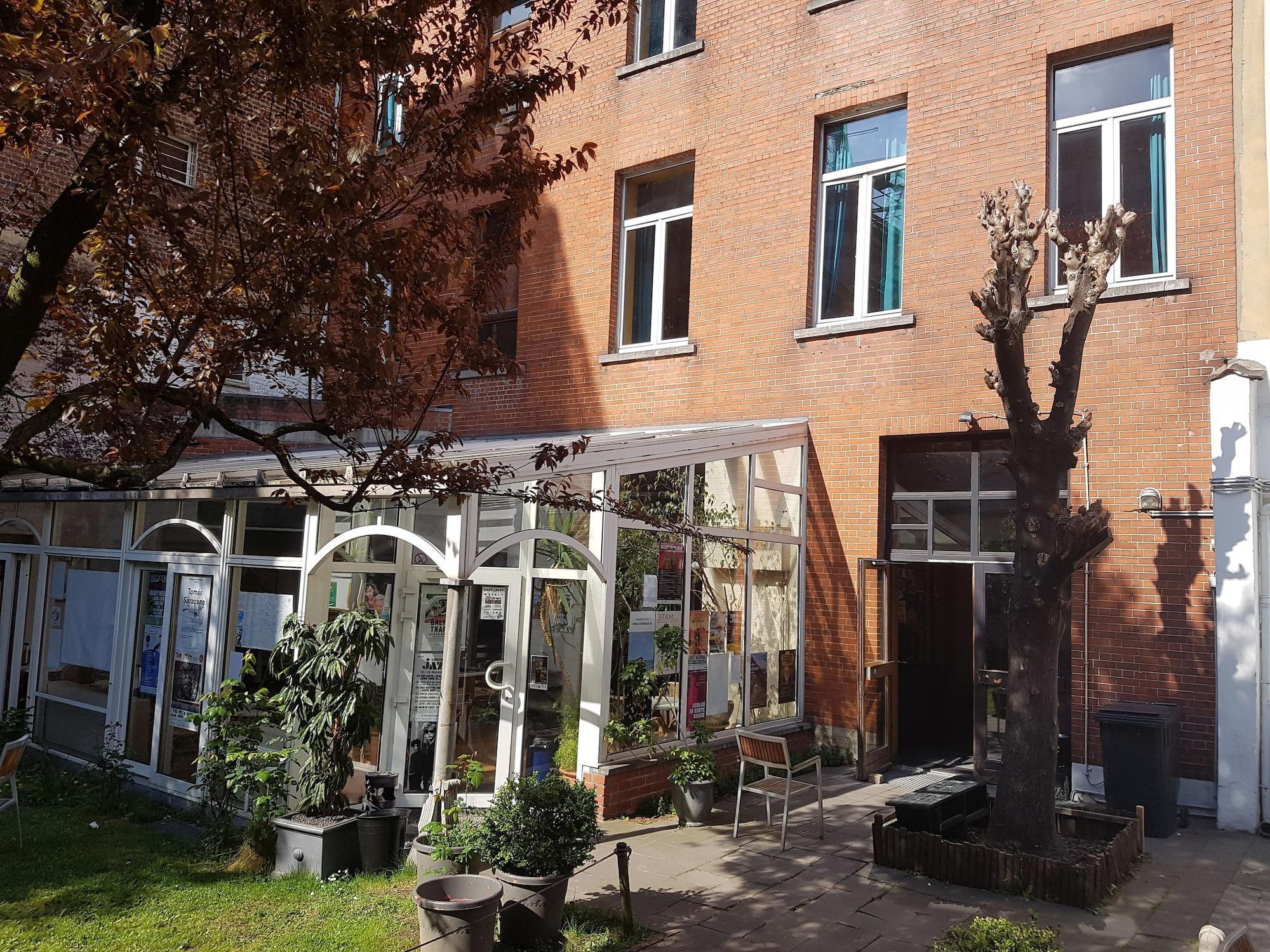 Vista Exterior Hostel Van Gogh Brussels