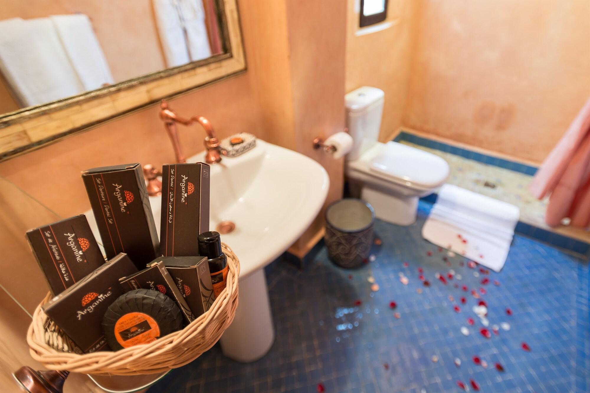 Equipamiento de Habitación Algilà Fes Riad Medina Charme Hotel