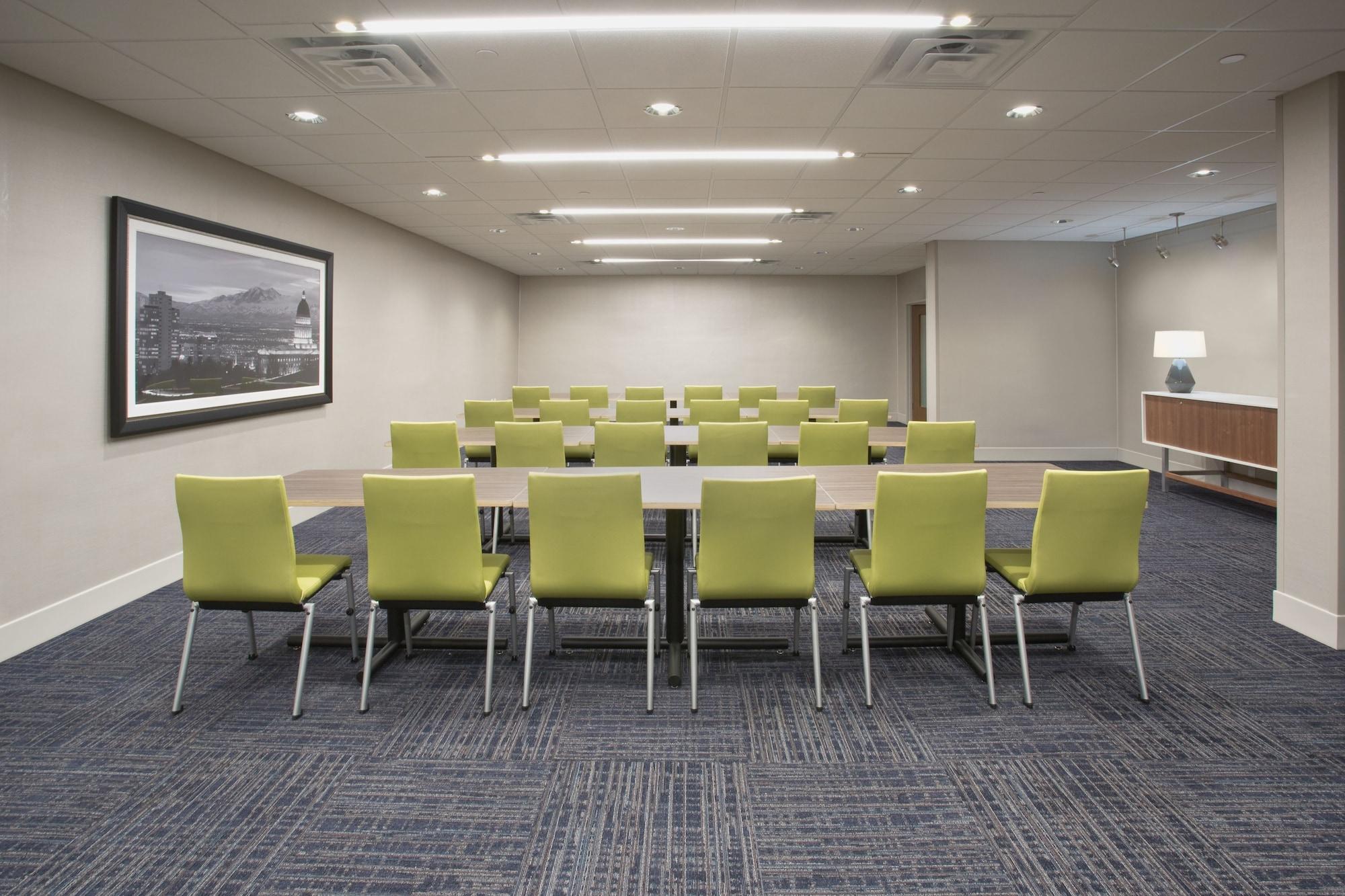 Sala de Reuniones Holiday Inn Express & Suites Chicago North Shore - Niles by IHG
