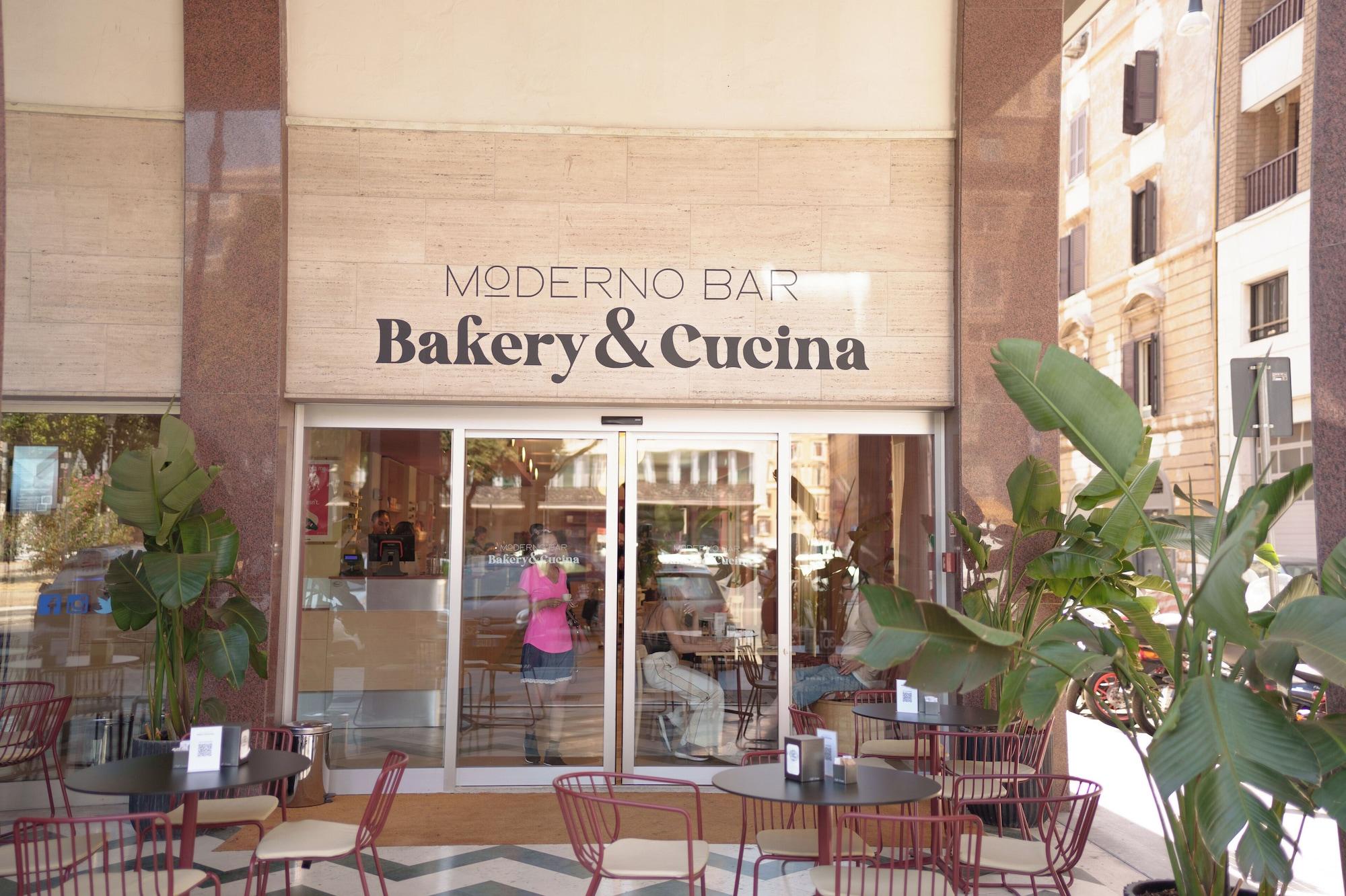 Bar/Salón Moderno Hotel- Adult Only