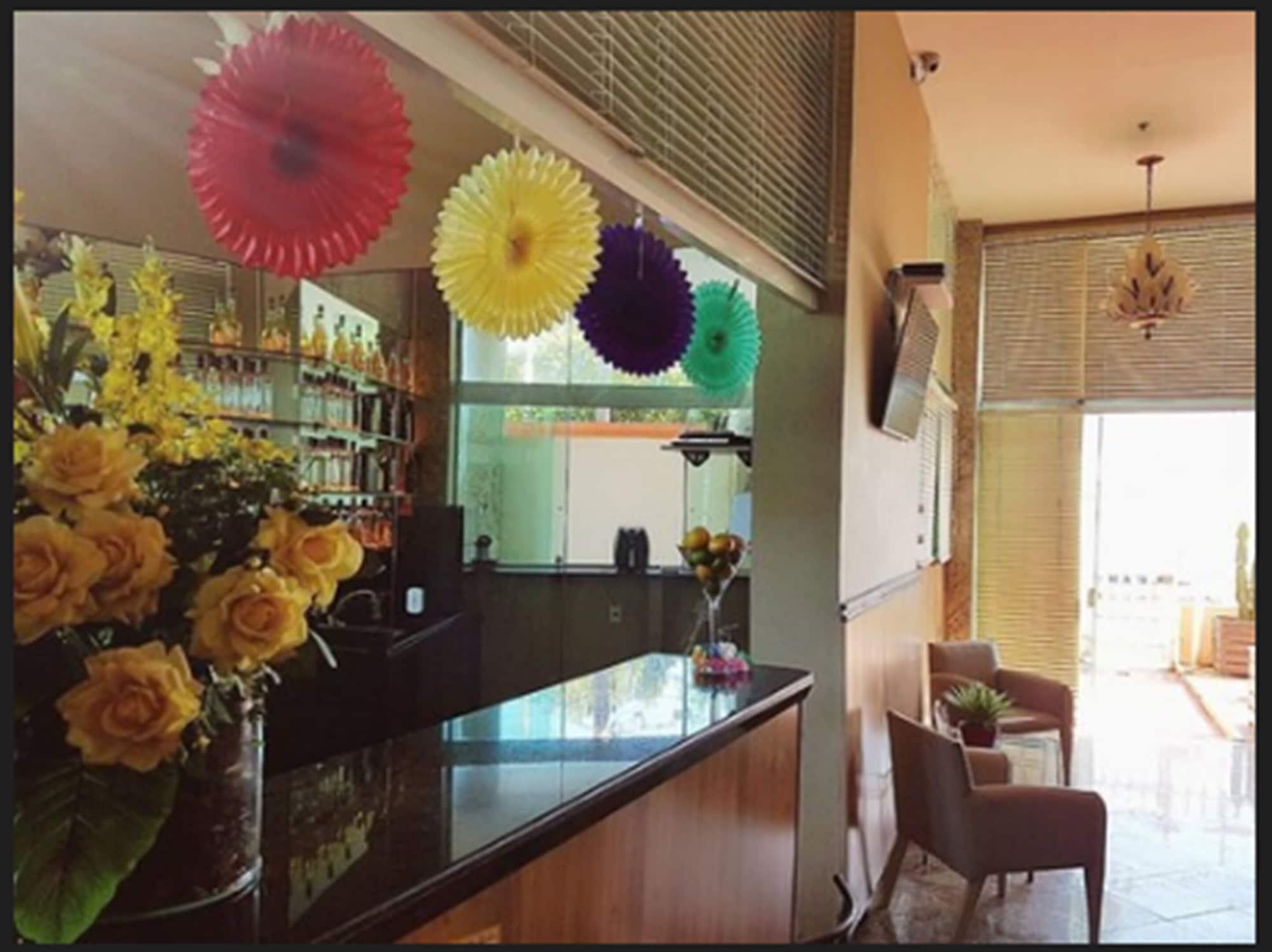 Bar/lounge KS Beach Hotel