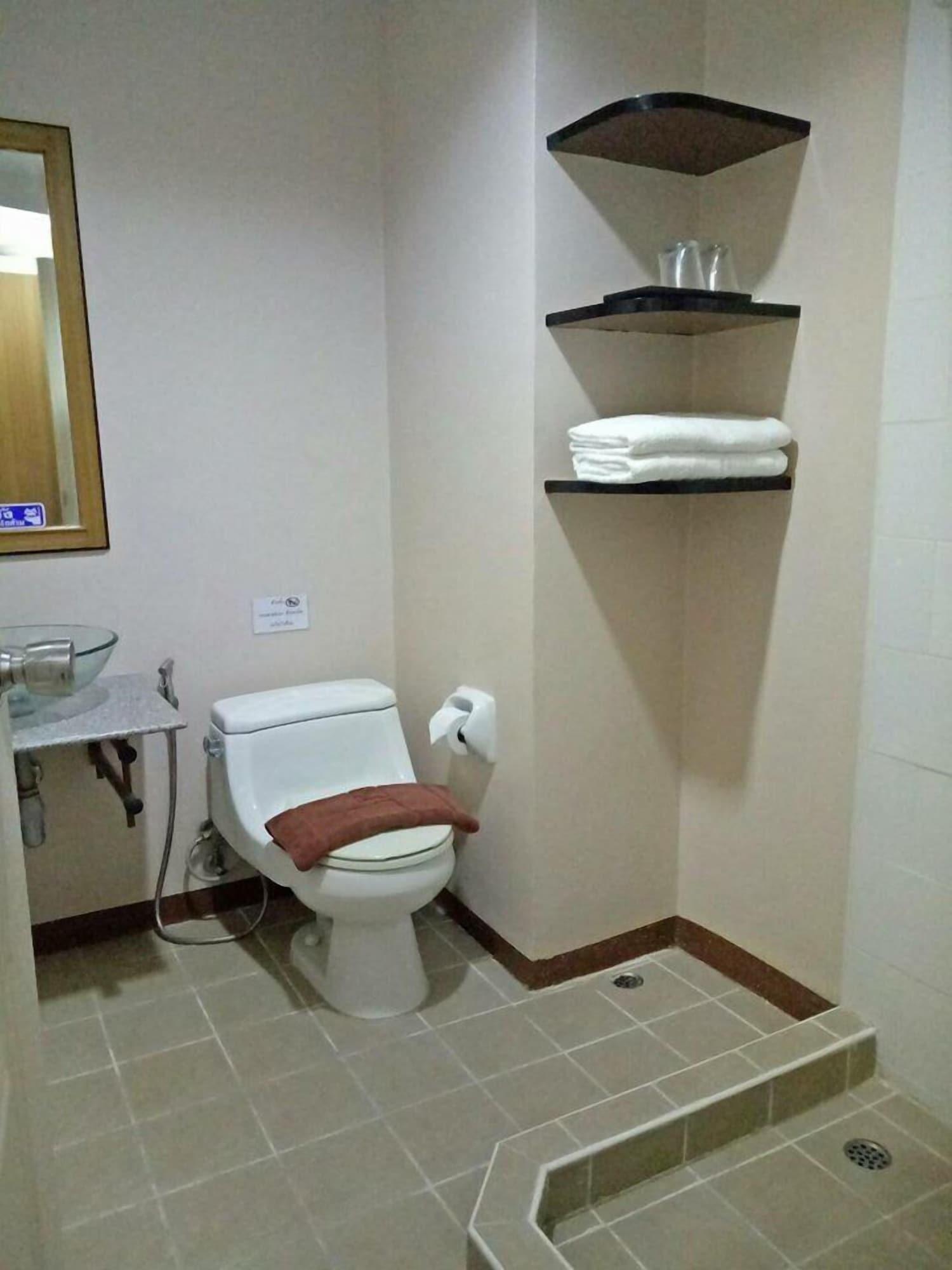 Equipamiento de Habitación Thai Inter Hotel