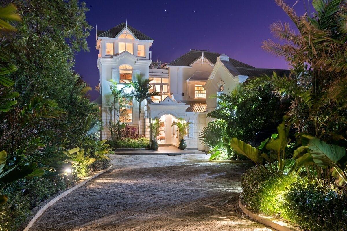 Vista Exterior Hectors House by Blue Sky Luxury