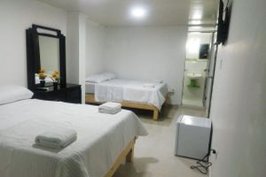 Alojamiento - Hotel Campestre Dorado SAI