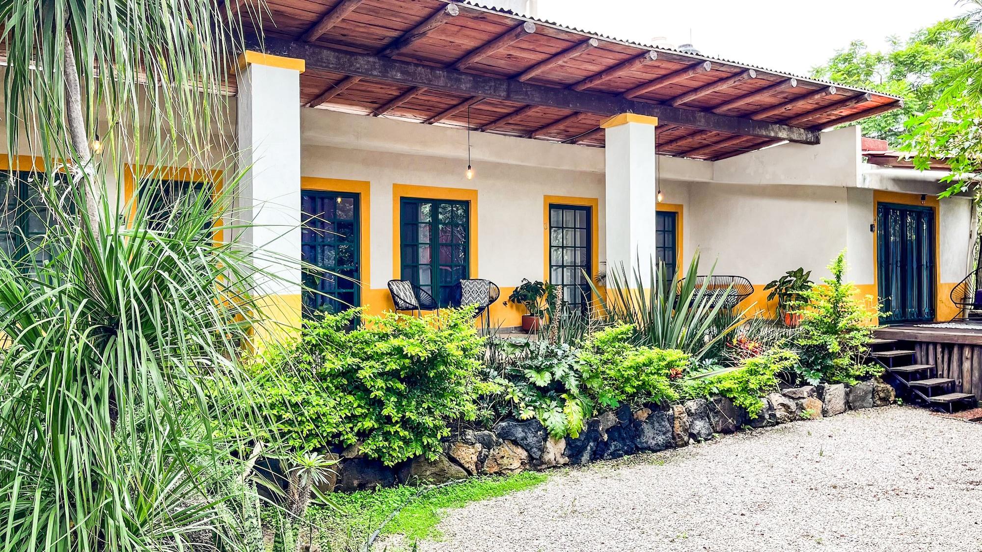 Vista Exterior Shanti Home