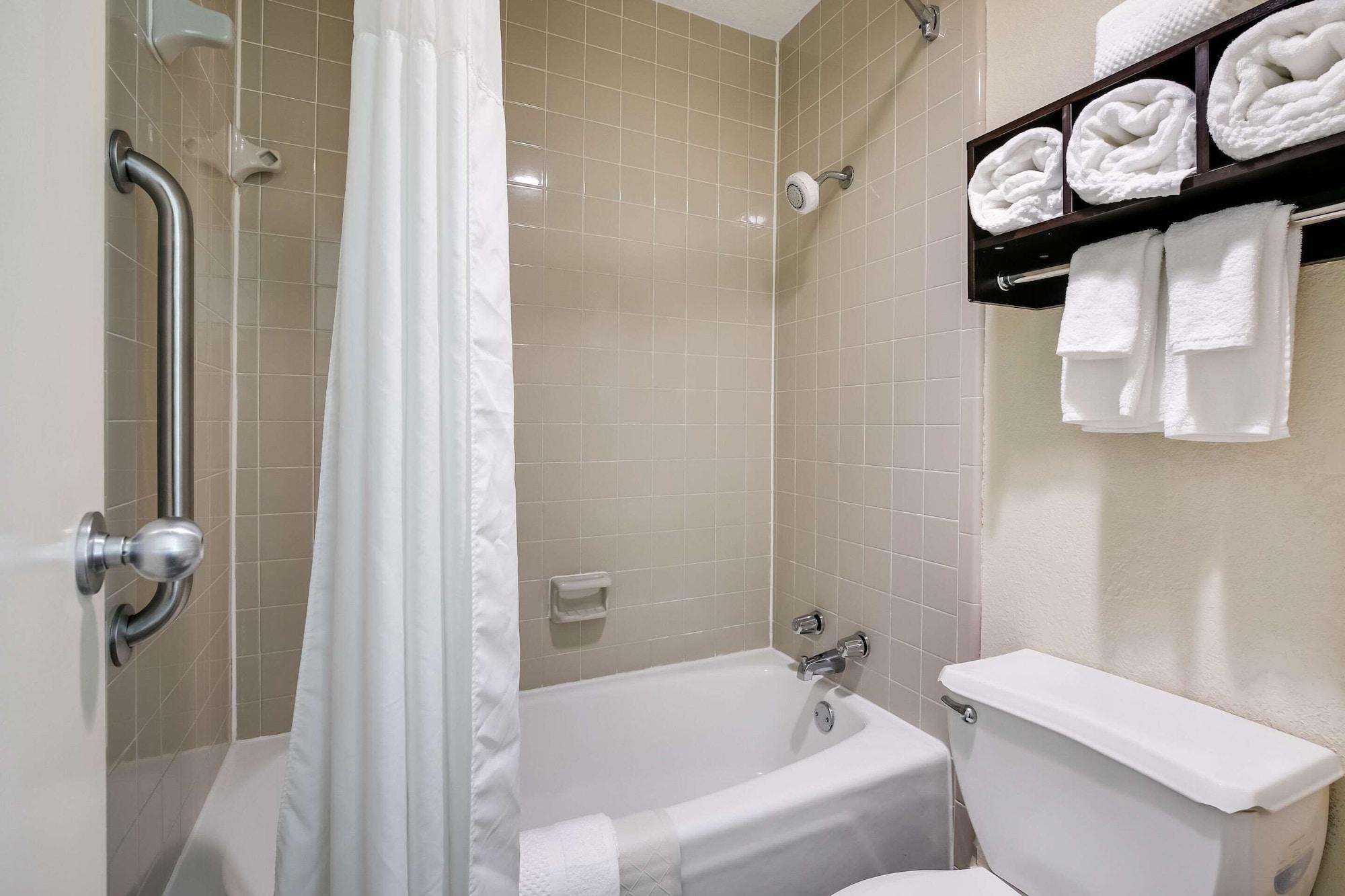 Equipamiento de Habitación Quality Inn & Suites Mt Chalet
