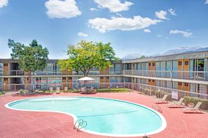 Alojamiento - Aiden by Best Western South Reno