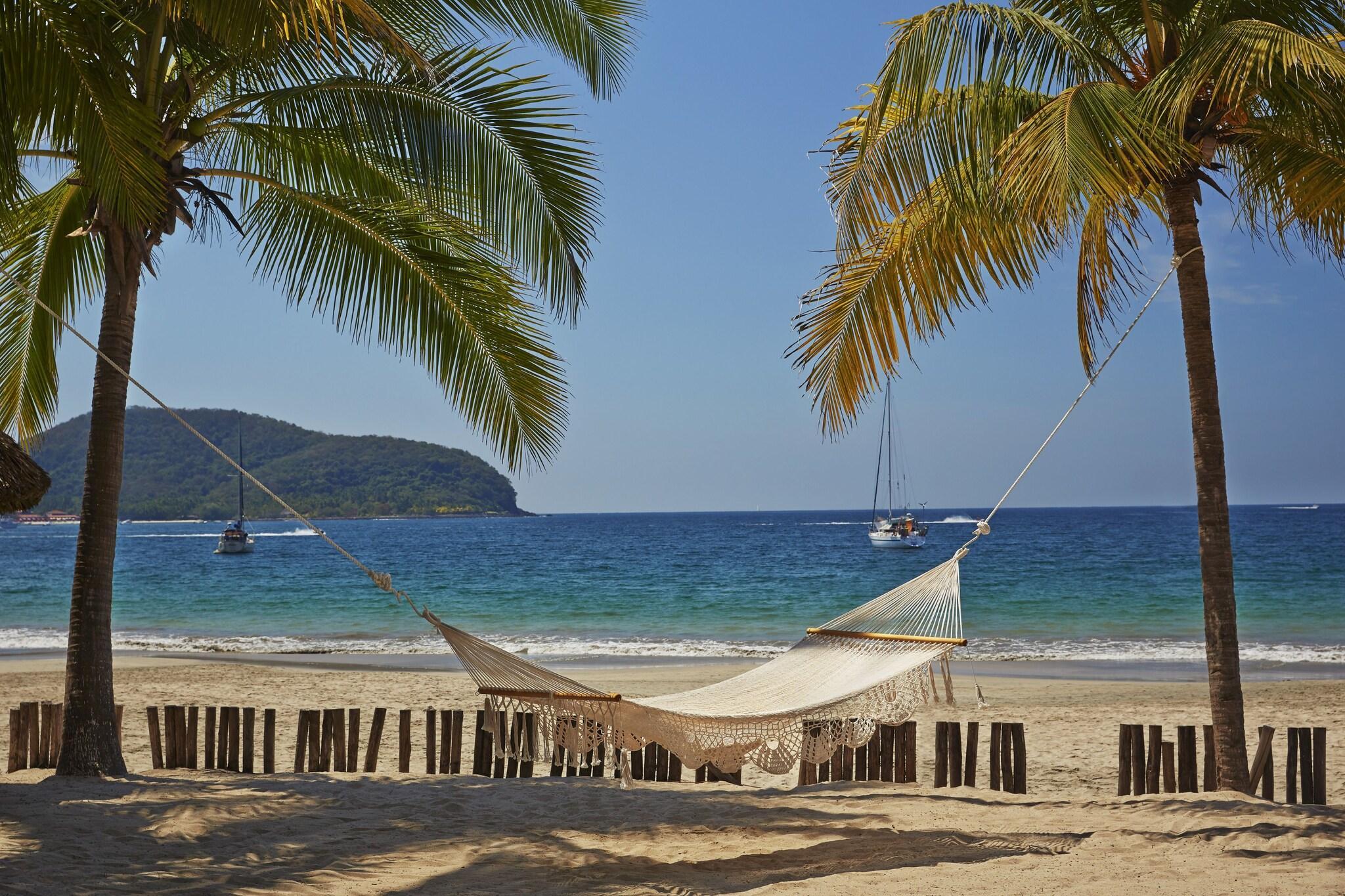 Playa Thompson Zihuatanejo, A Beach Resort, by Hyatt