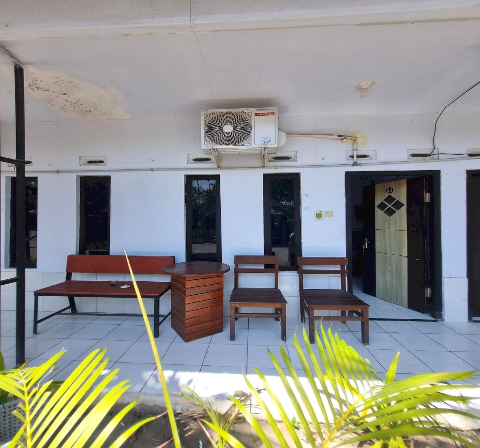 Vista Exterior Hotel O New Asembagus 3