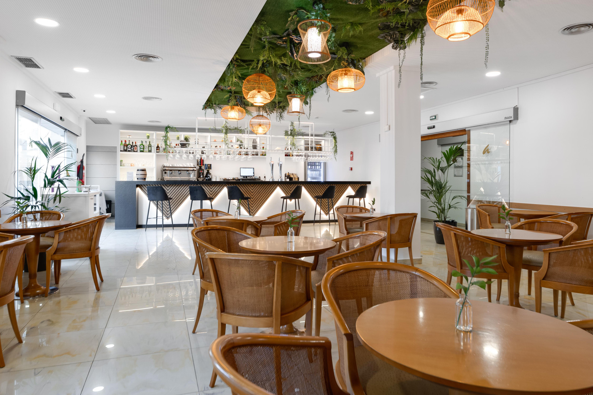 Bar/Salón Daniya Denia Spa and Business