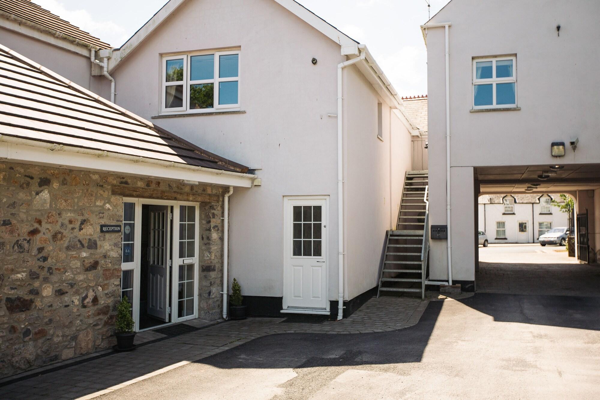 Vista Exterior The Coach House Hotel