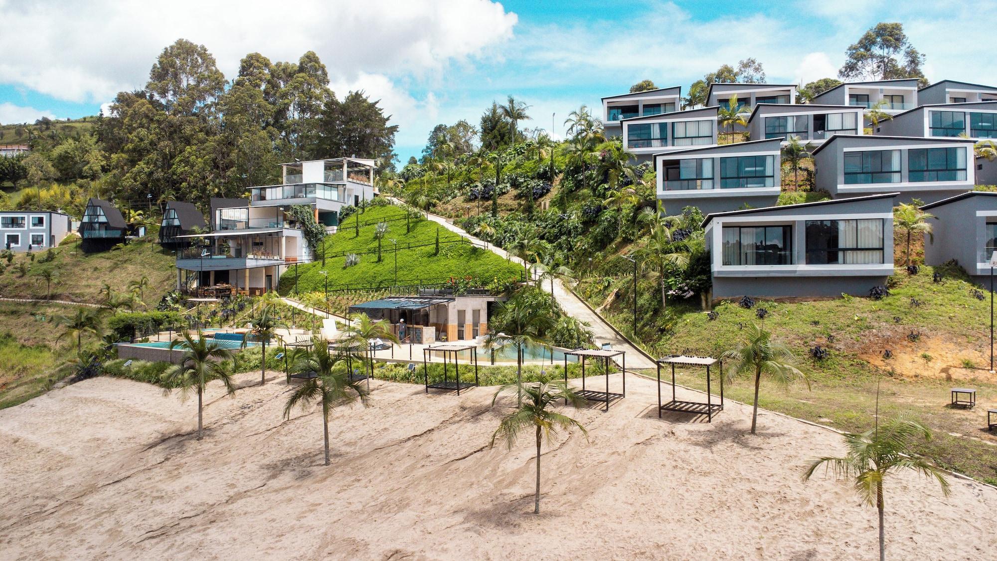 Playa Viajero Guatapé Hostel & Lake Club