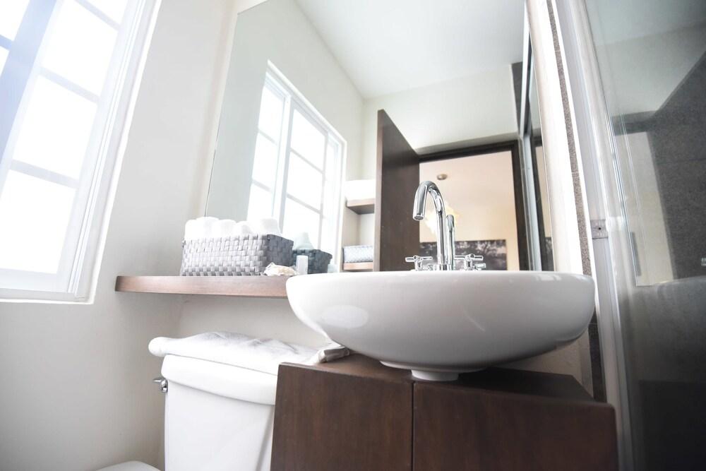 Hotel OM 686 Urban Lofts