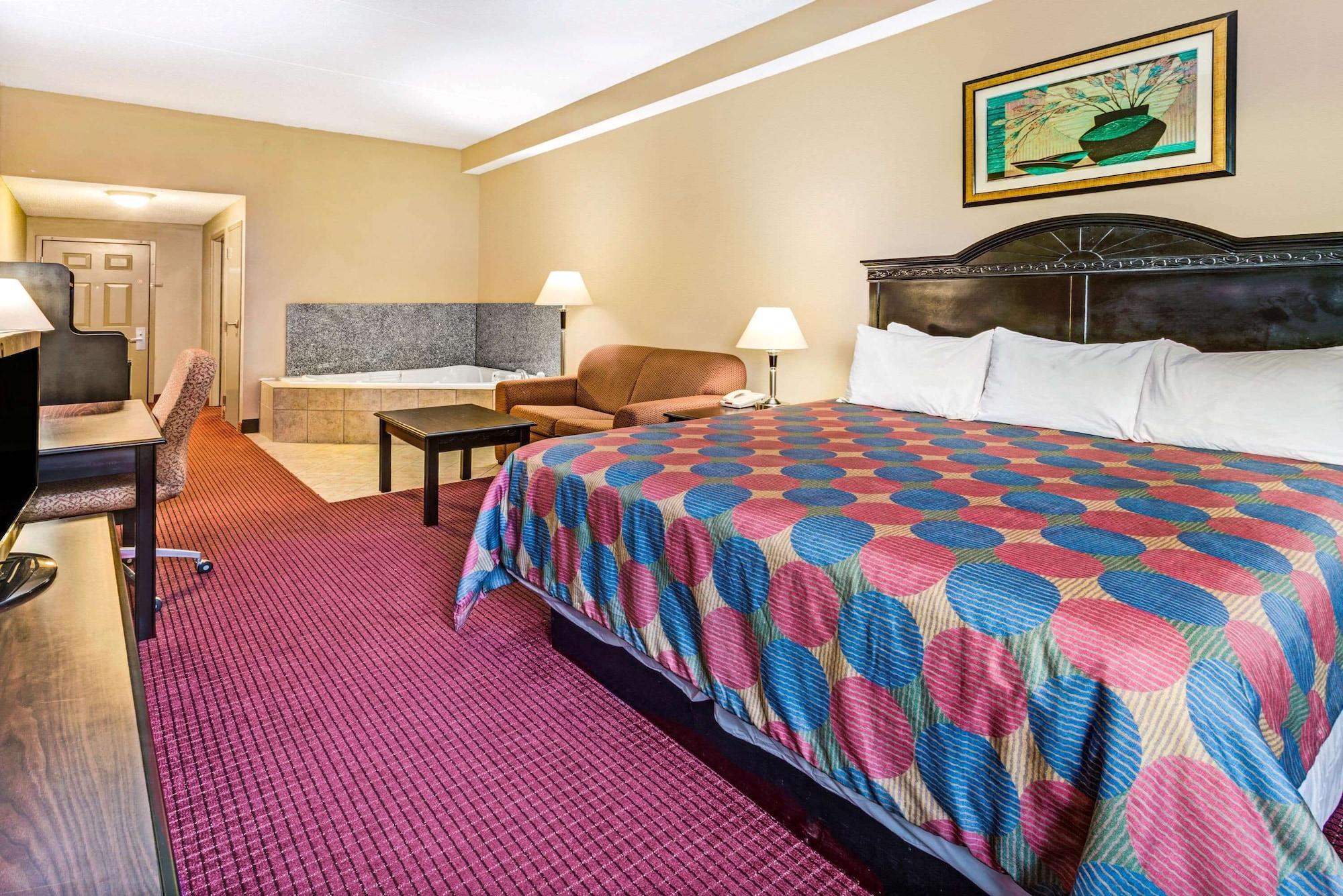 Habitación Days Inn & Suites by Wyndham Jeffersonville IN