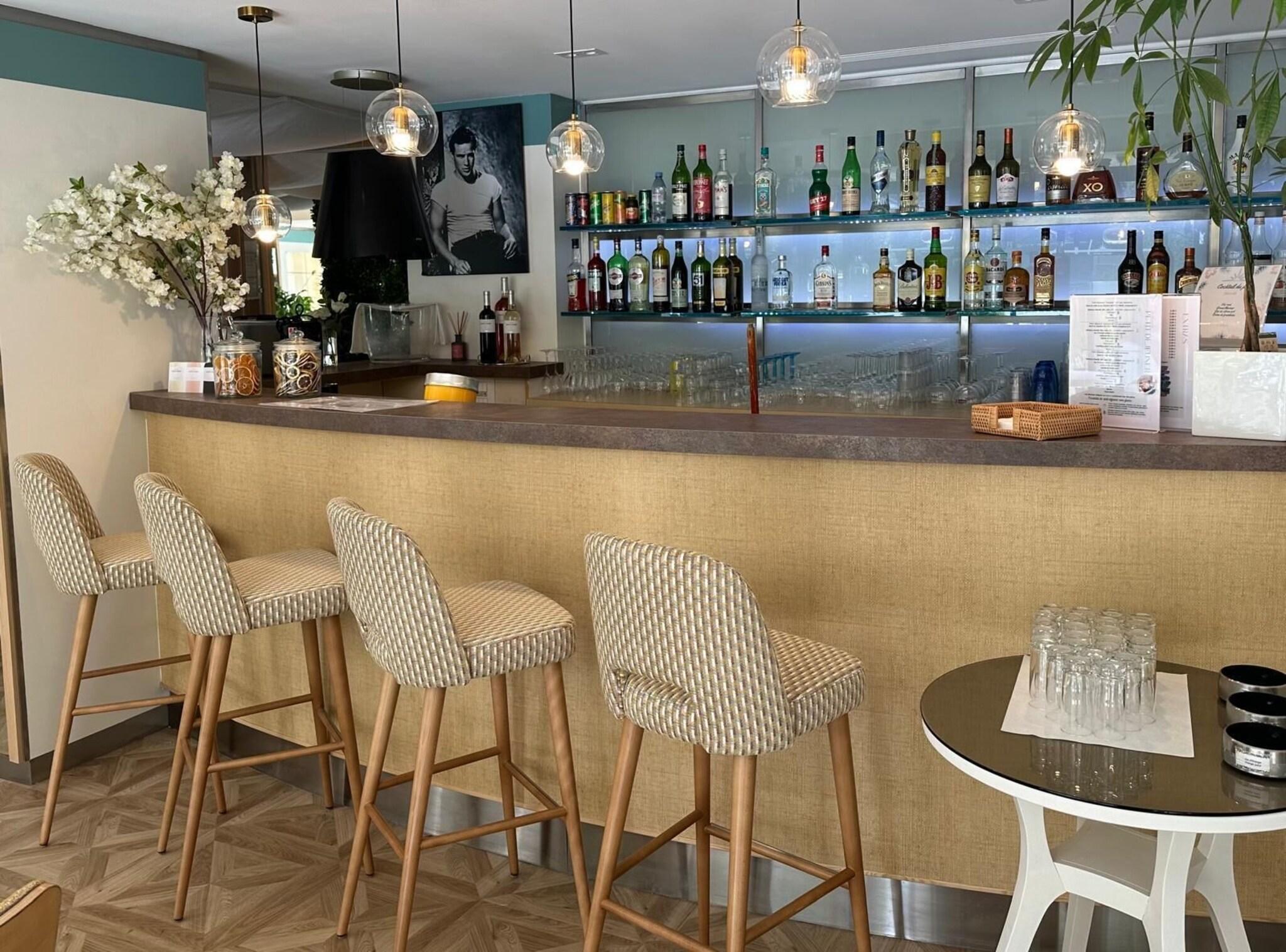 Bar/Salón Hotel Victoria