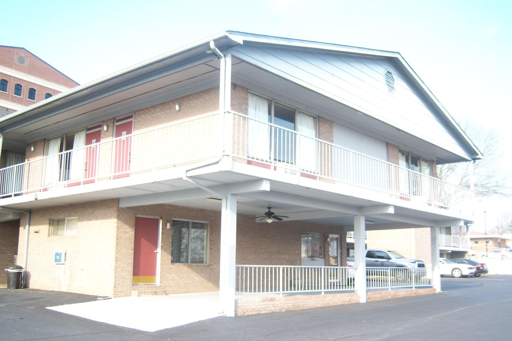 Varios Budgetel Inn and Suites