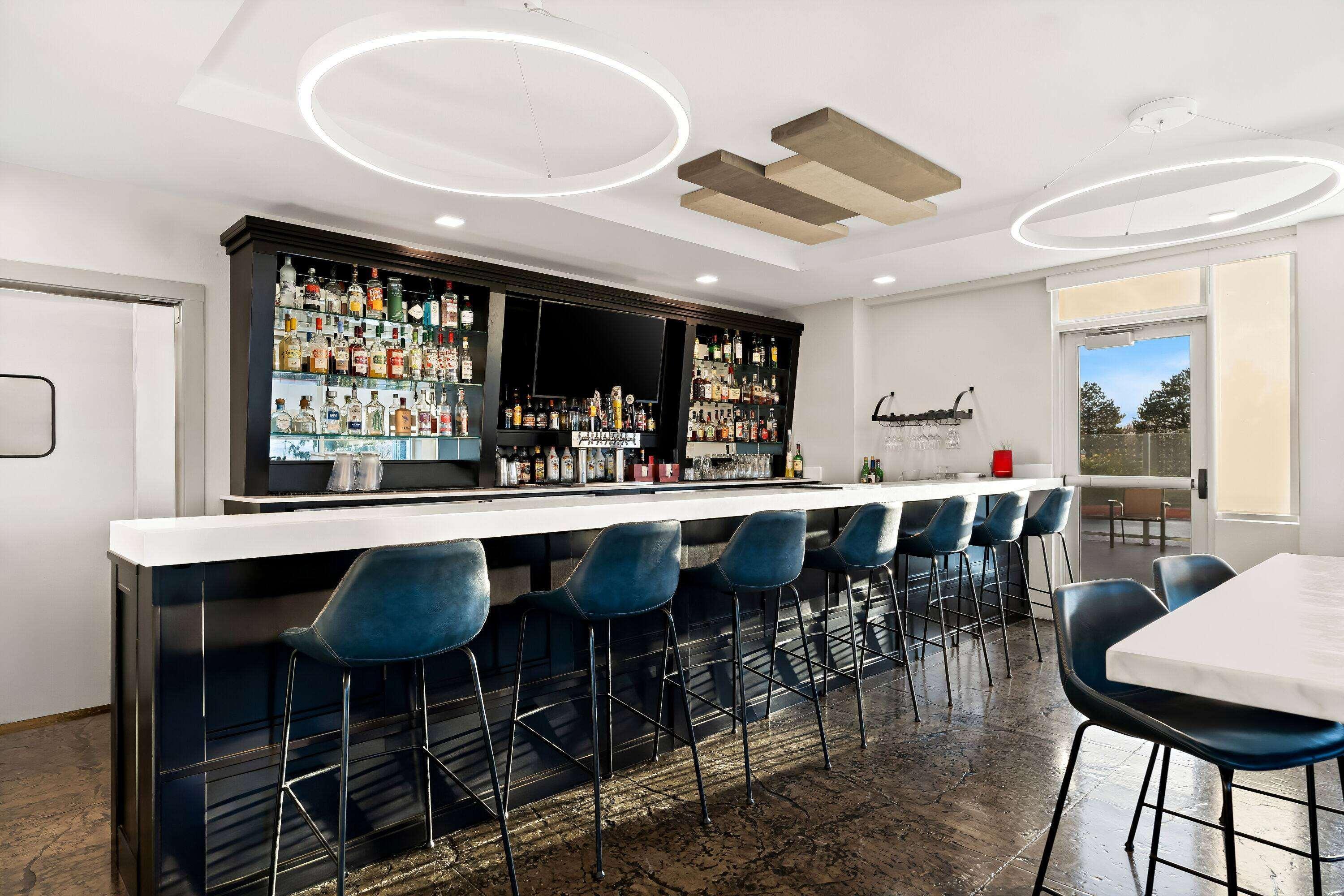 Bar/Salón Holiday Inn Express & Suites George Quincy South