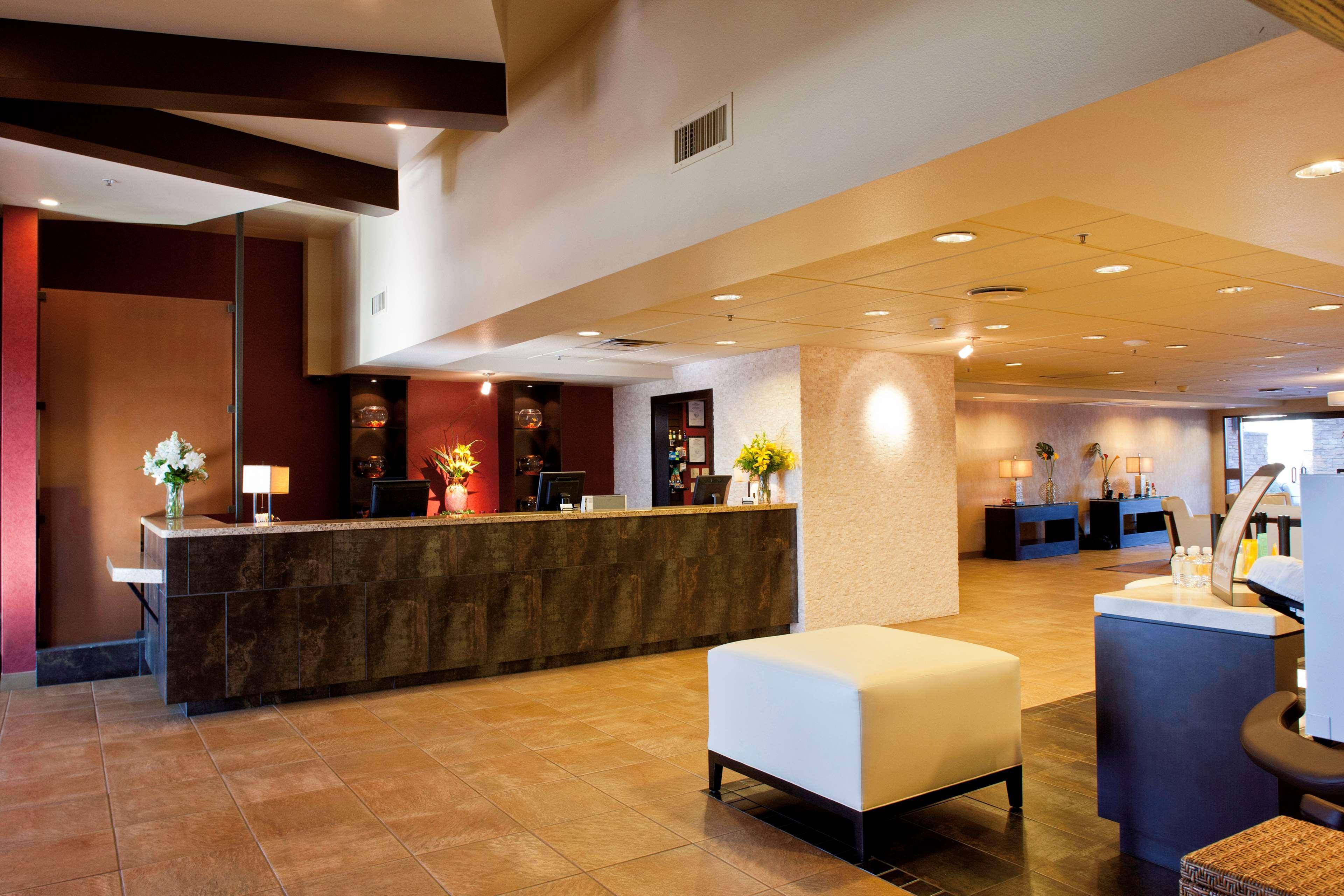 Vista Lobby Eureka Casino Resort