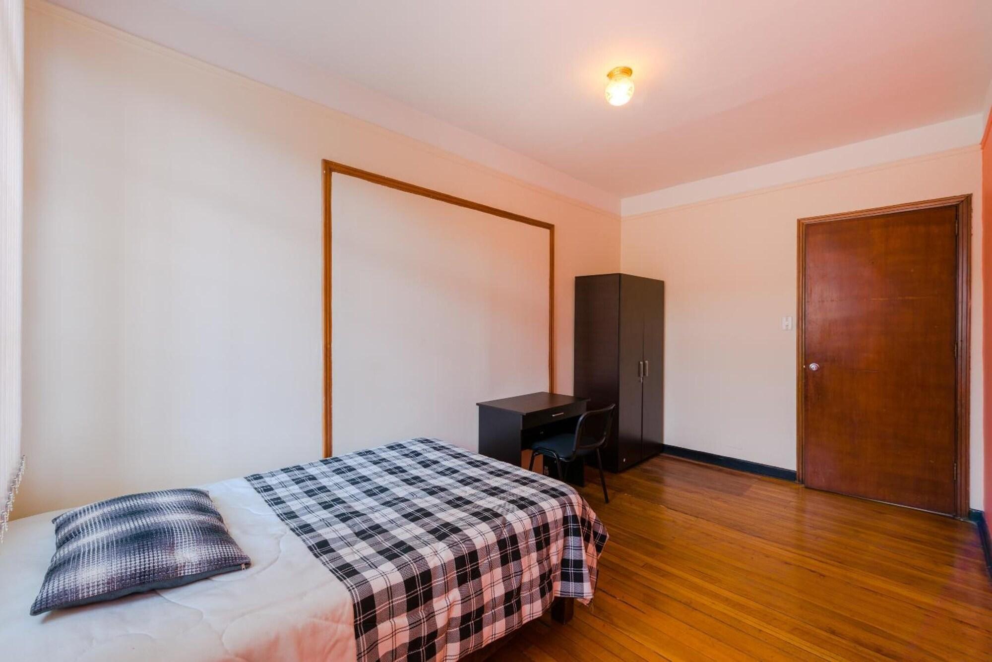 Habitación La Quinta - Hostel