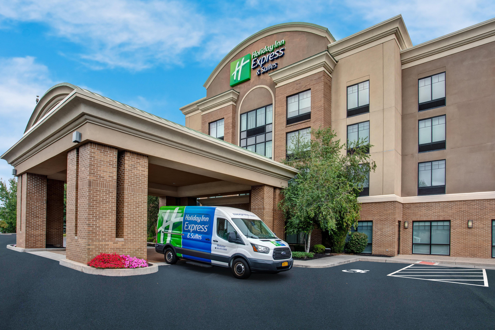 Vista Exterior Holiday Inn Express & Suites Rochester Webster by IHG