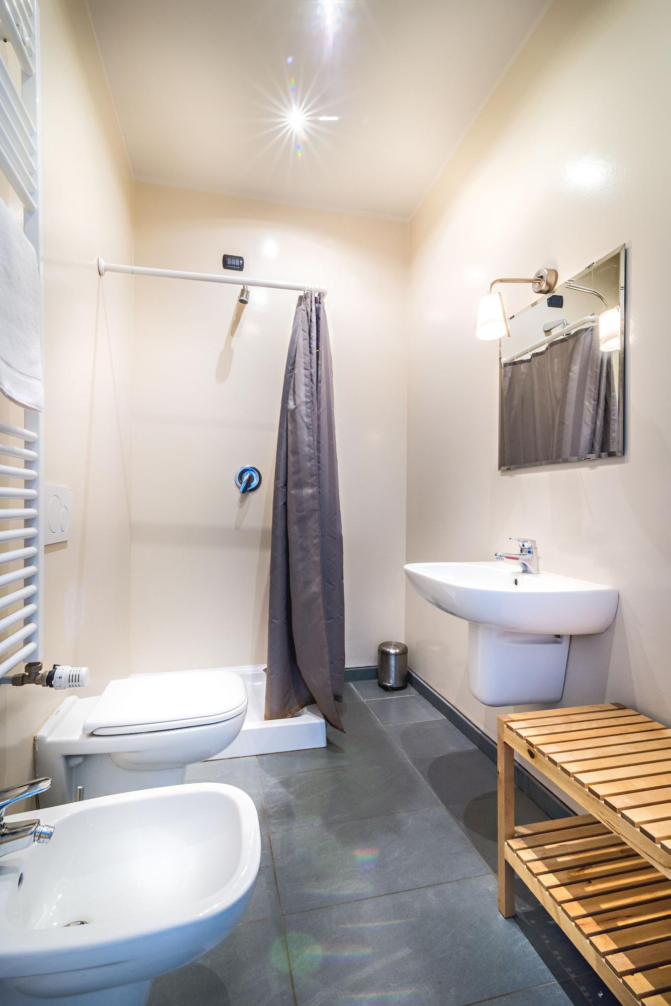 Equipamiento de Habitación Ostello Costa Alta