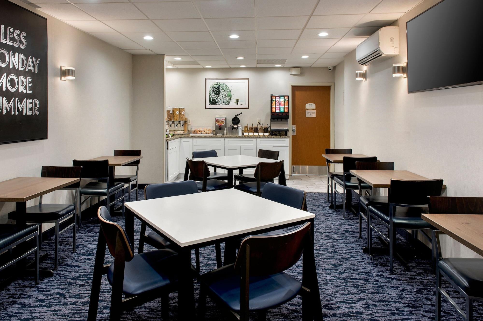 Restaurant Fairfield Inn by Marriott LaGuardia Airport/Flushing